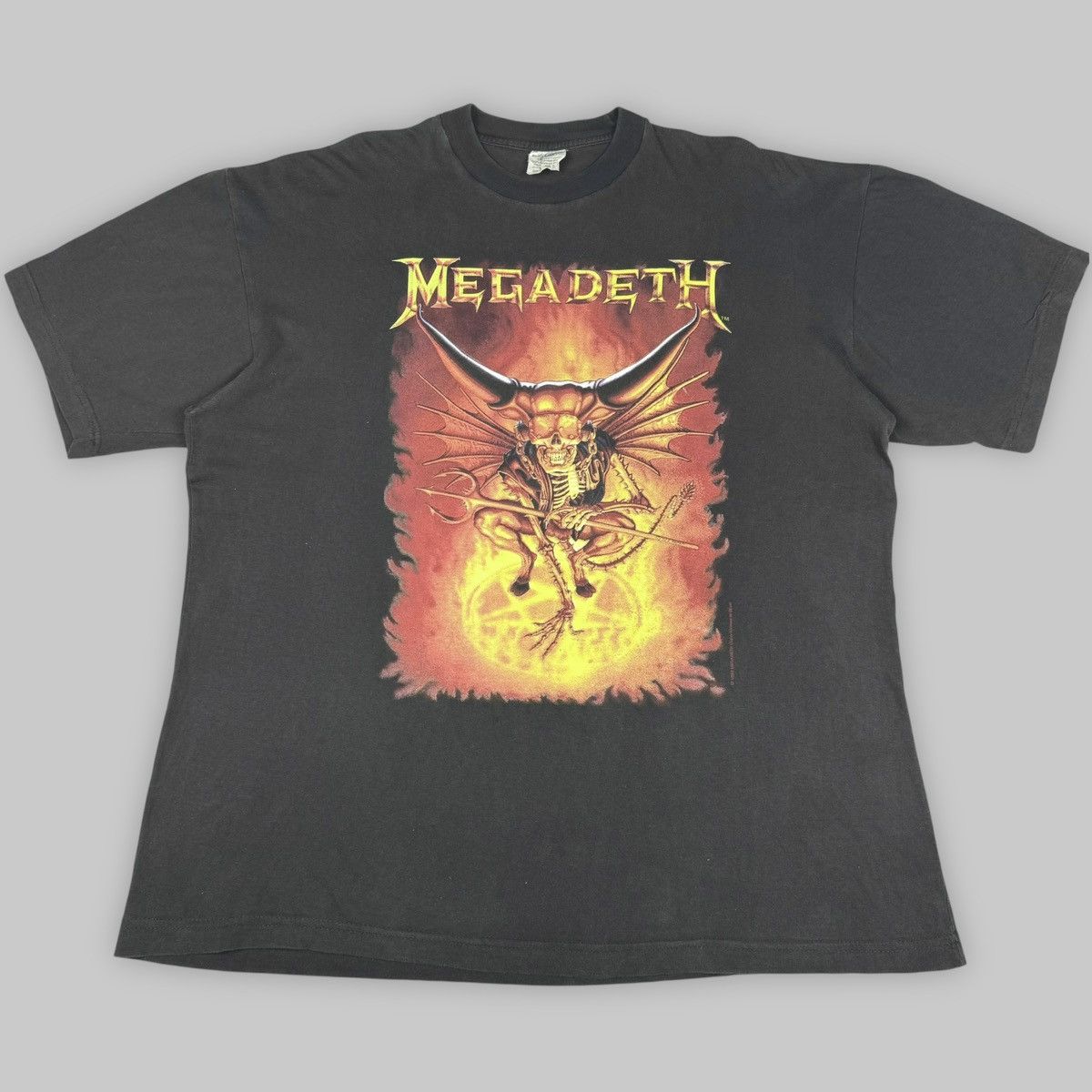 Band Tees Vintage 1992 Megadeth 4 Shows Exclusive Rare Tour T Shirt Size US XL / EU 56 / 4 - 3 Thumbnail