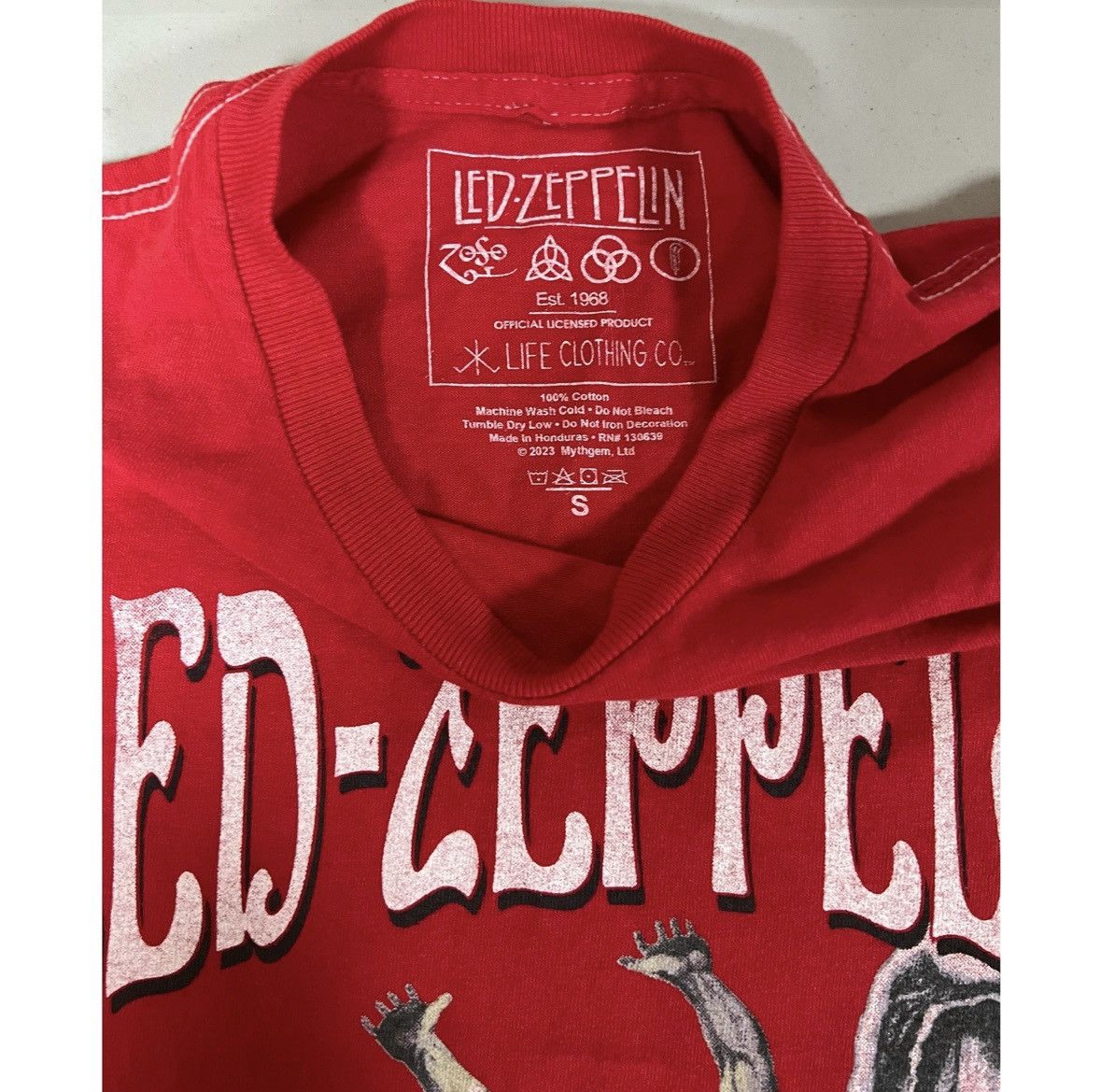 Led Zeppelin Red Led Zeppelin Short Sleeve Band Tee T-Shirt Top Size S 🎸✨ Size US S / EU 44-46 / 1 - 4 Thumbnail