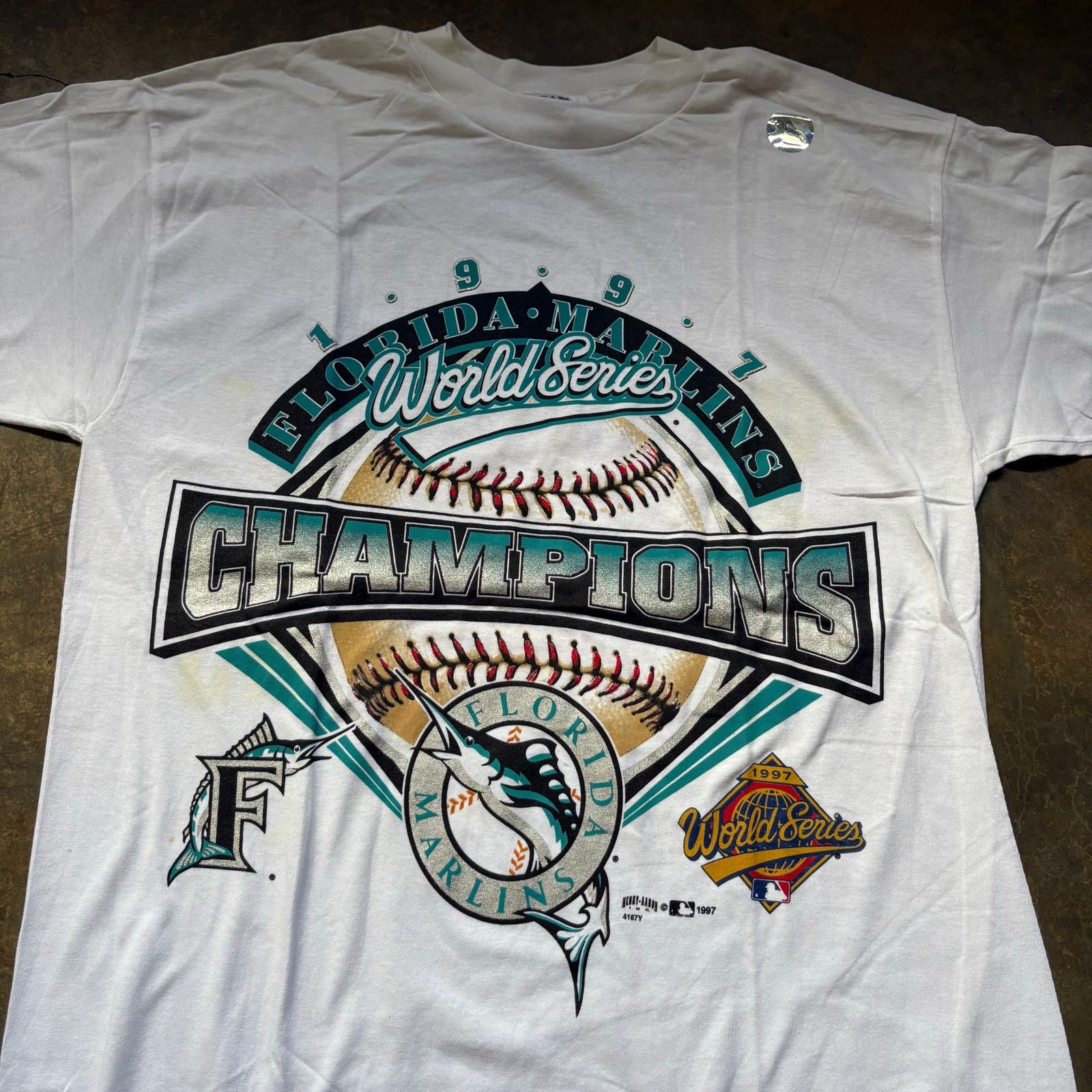 MLB Beautiful Vintage Marlins MLB World Champions T-shirt Size US L / EU 52-54 / 3 - 2 Thumbnail