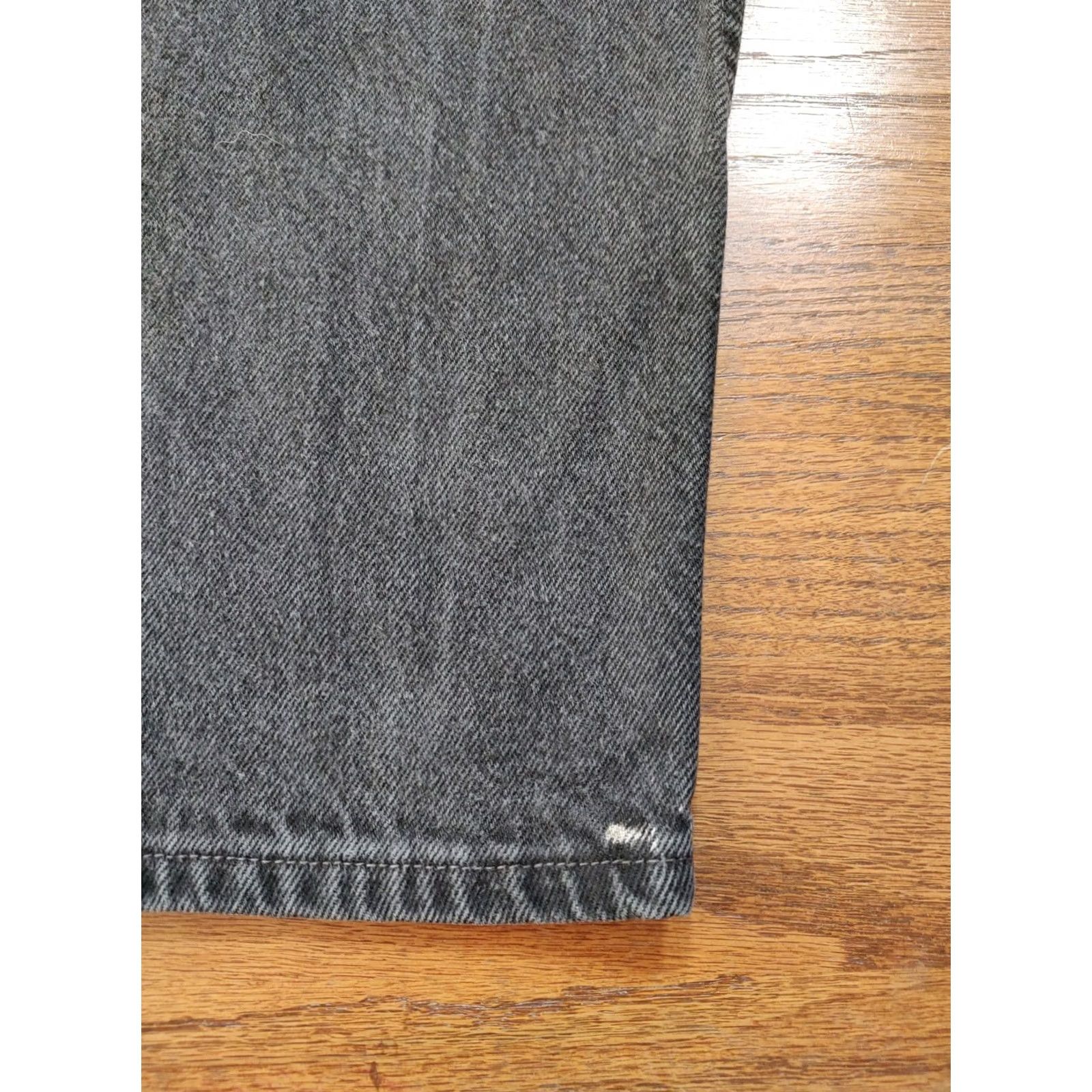 Levi's VINTAGE Levi's 550 Jeans Womens 9 26x30 Black Denim 90s Relaxed Tapered 5-Pocket Mens Girls Womens Size 30" / US 8 / IT 44 - 5 Thumbnail