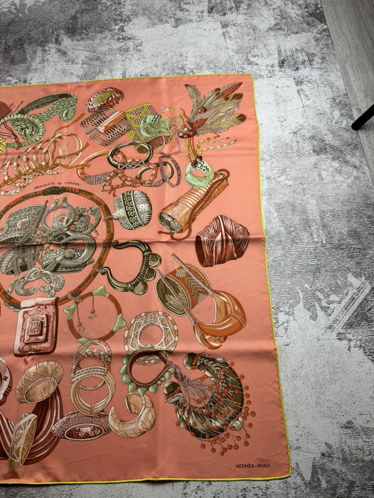 Hermes HERMES Paris Bracelets De Lumiere 100% Silk Scarf RARE Scarv Size ONE SIZE - 13 Thumbnail