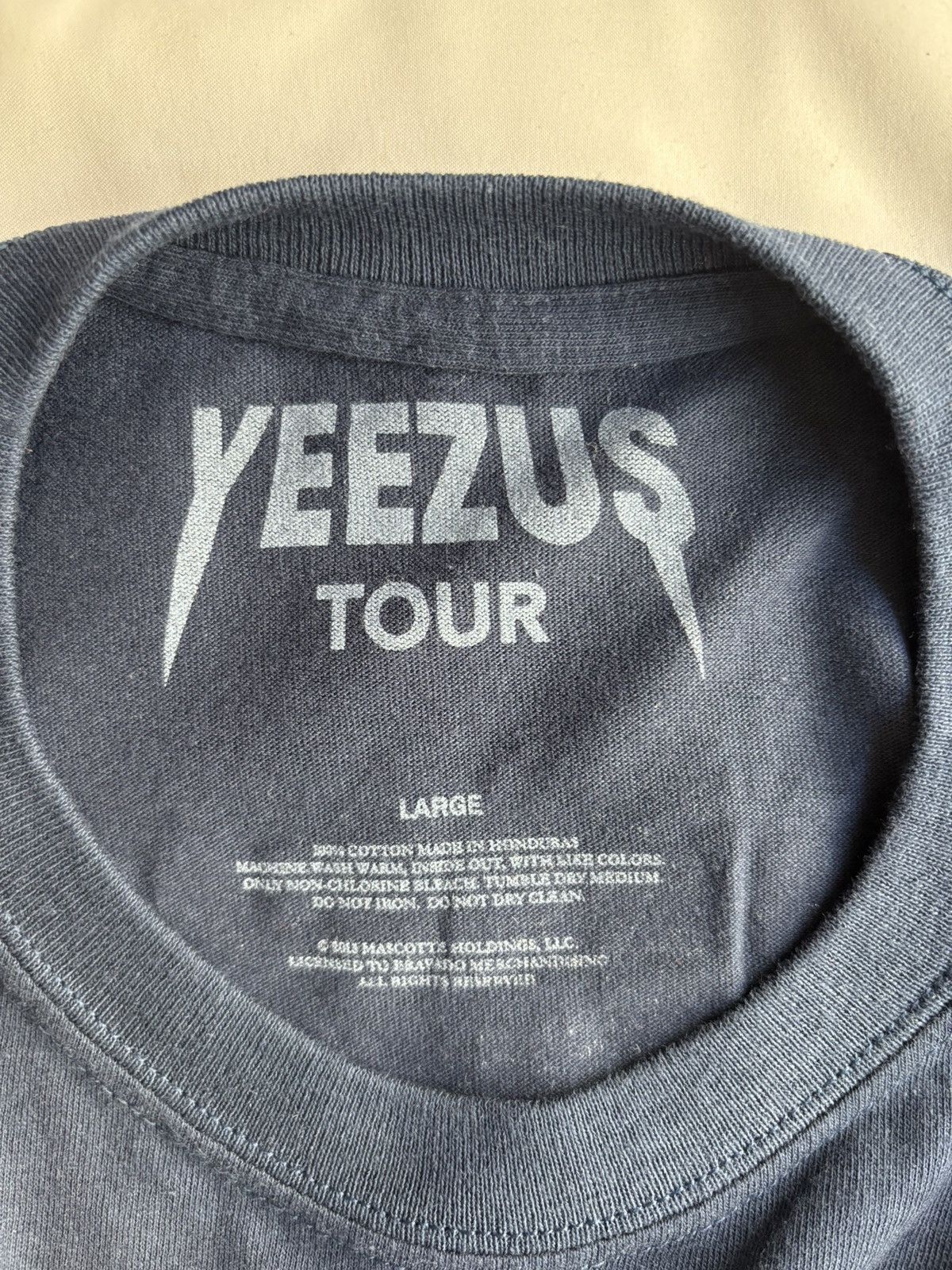 Kanye West Yeezus Tour Lightning T-Shirt US L Size US L / EU 52-54 / 3 - 3 Thumbnail
