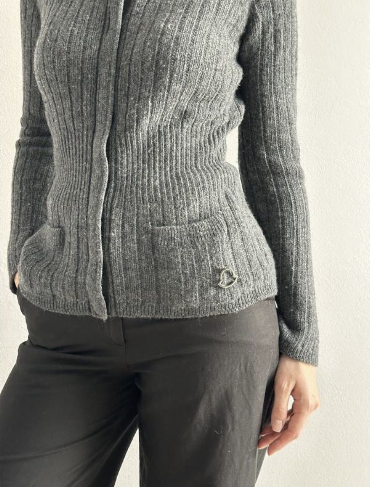 Moncler Moncler Wool and Cashmere cardigan Size M / US 6-8 / IT 42-44 - 2 Thumbnail