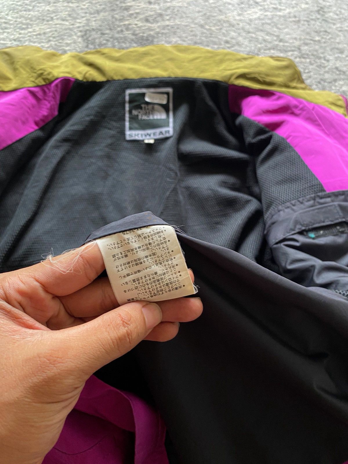 The North Face Vtg The North Face SkiWear Jacket Size US M / EU 48-50 / 2 - 11 Thumbnail