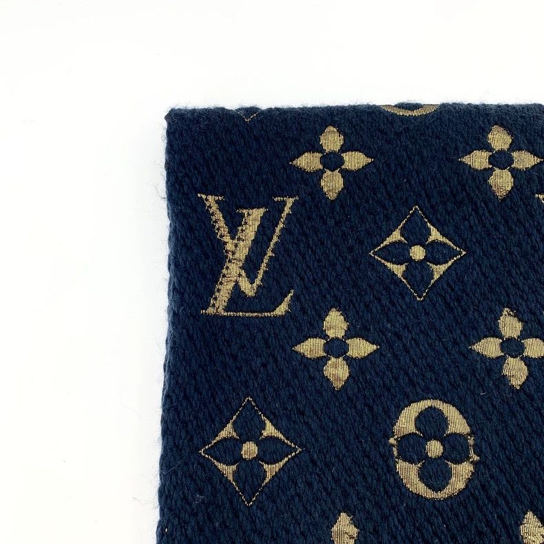 Louis Vuitton Louis Vuitton Dark blue logo full print wool tassel scarf Size ONE SIZE - 2 Thumbnail