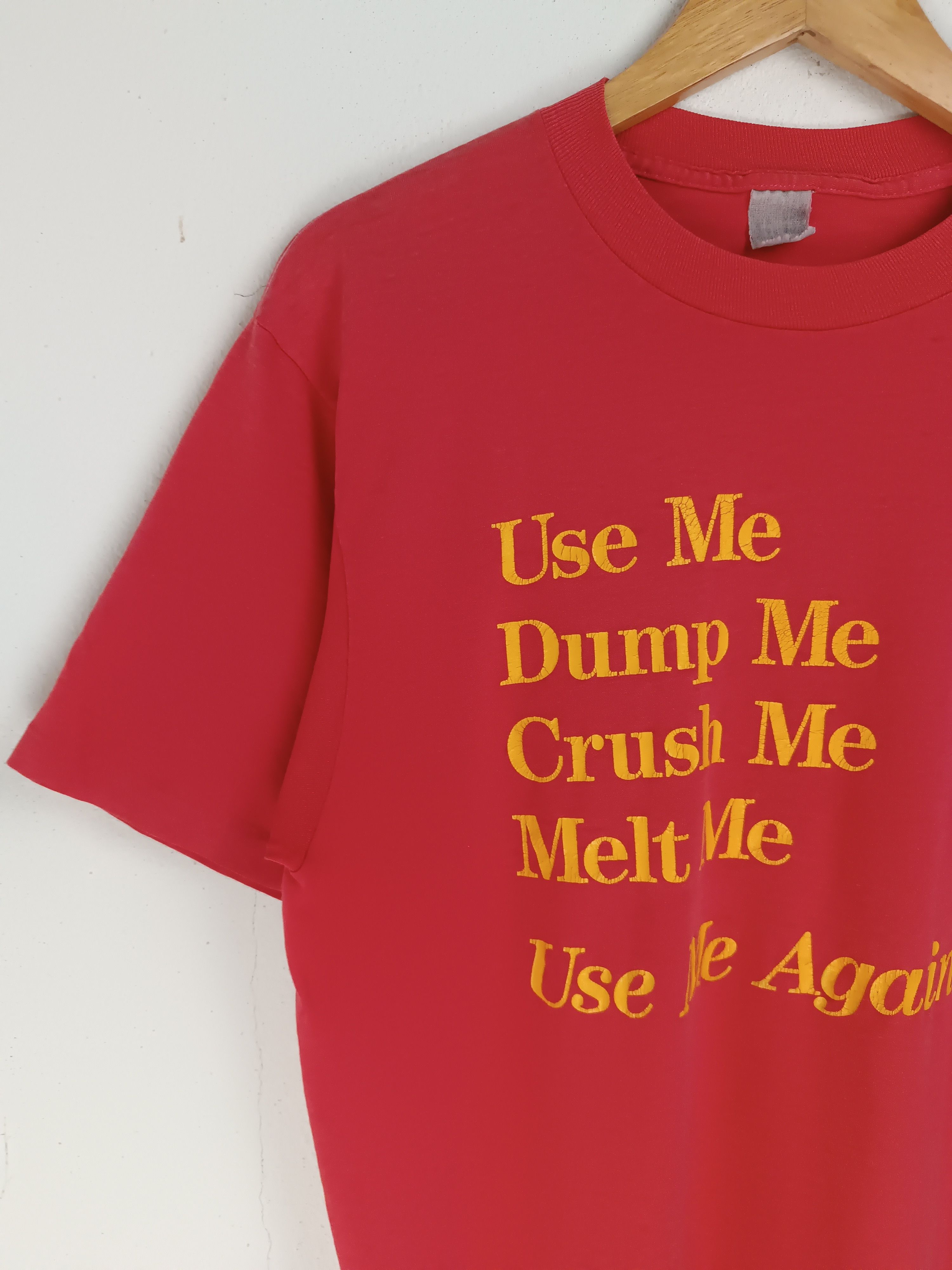 Vintage VINTAGE 90'S GLASS RECYCLE USE ME DUMP ME HUMOR FUNNY TEE Size US M / EU 48-50 / 2 - 5 Thumbnail
