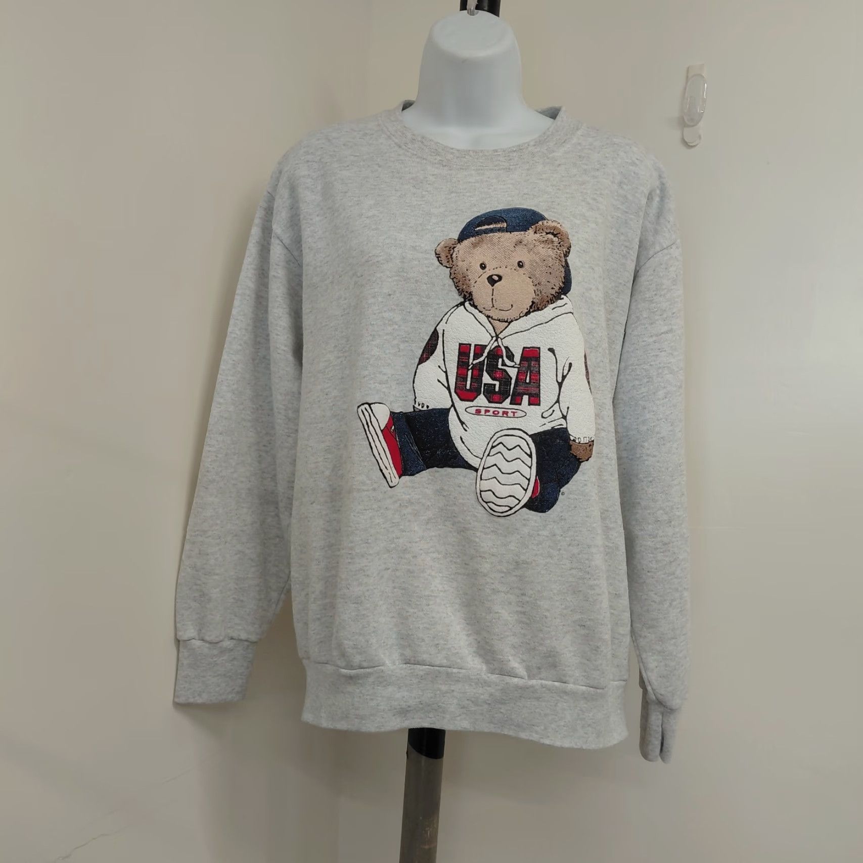 Delta VINTAGE Delta Sweatshirt Gray Bear USA 90s 80s Pullover Adult Large Mens Crew Neck Graphic Print Size US L / EU 52-54 / 3 - 2 Thumbnail