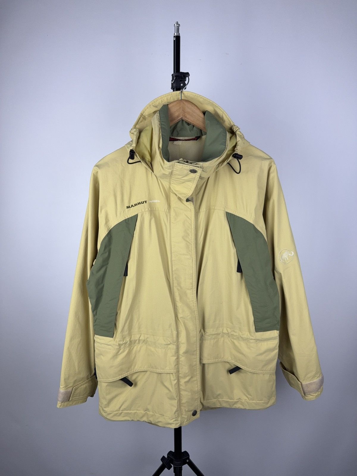 Mammut × Vintage Vintage 90s Ninja Mammut Outdoor Dry Tech light Jacket Size US S / EU 44-46 / 1 - 1 Thumbnail