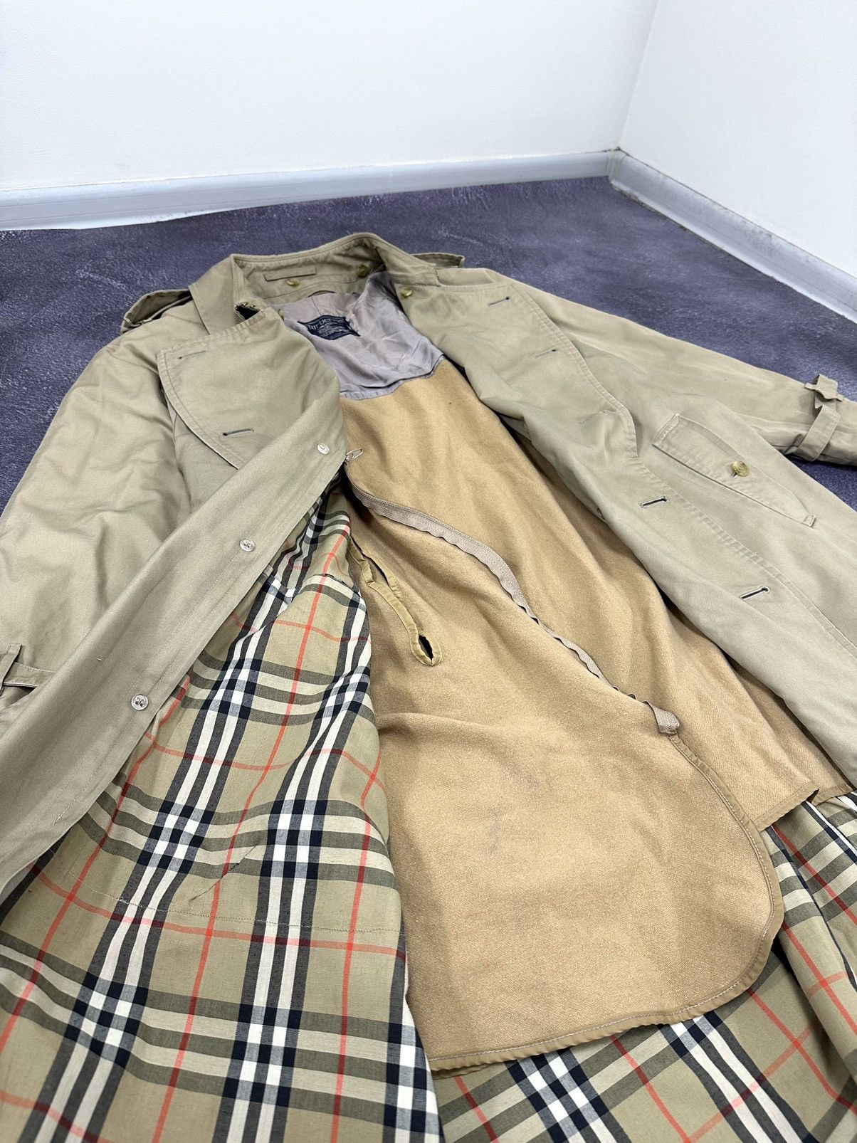 Burberry Vintage 90s Burberry Nova Check Luxury Designer Trench Coat Size US XL / EU 56 / 4 - 4 Thumbnail