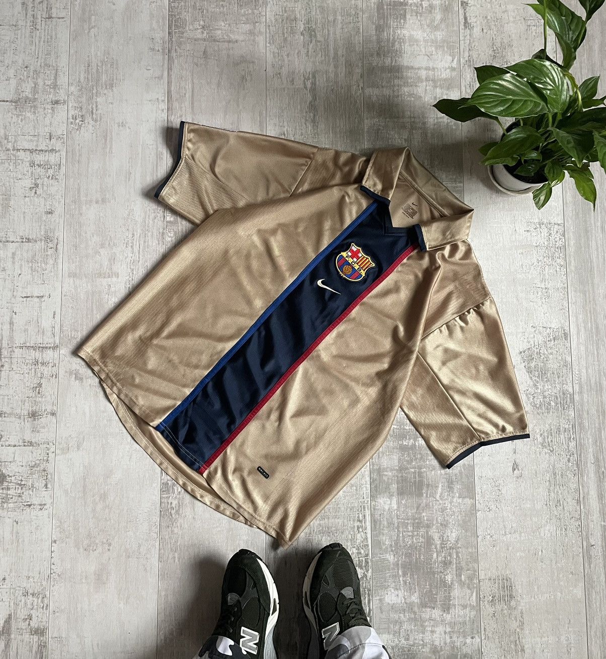 image of F C Barcelona x Nike Barcelona 2001/2002 Soccer Jersey Away Football Shirt in Gold (Size Medium)