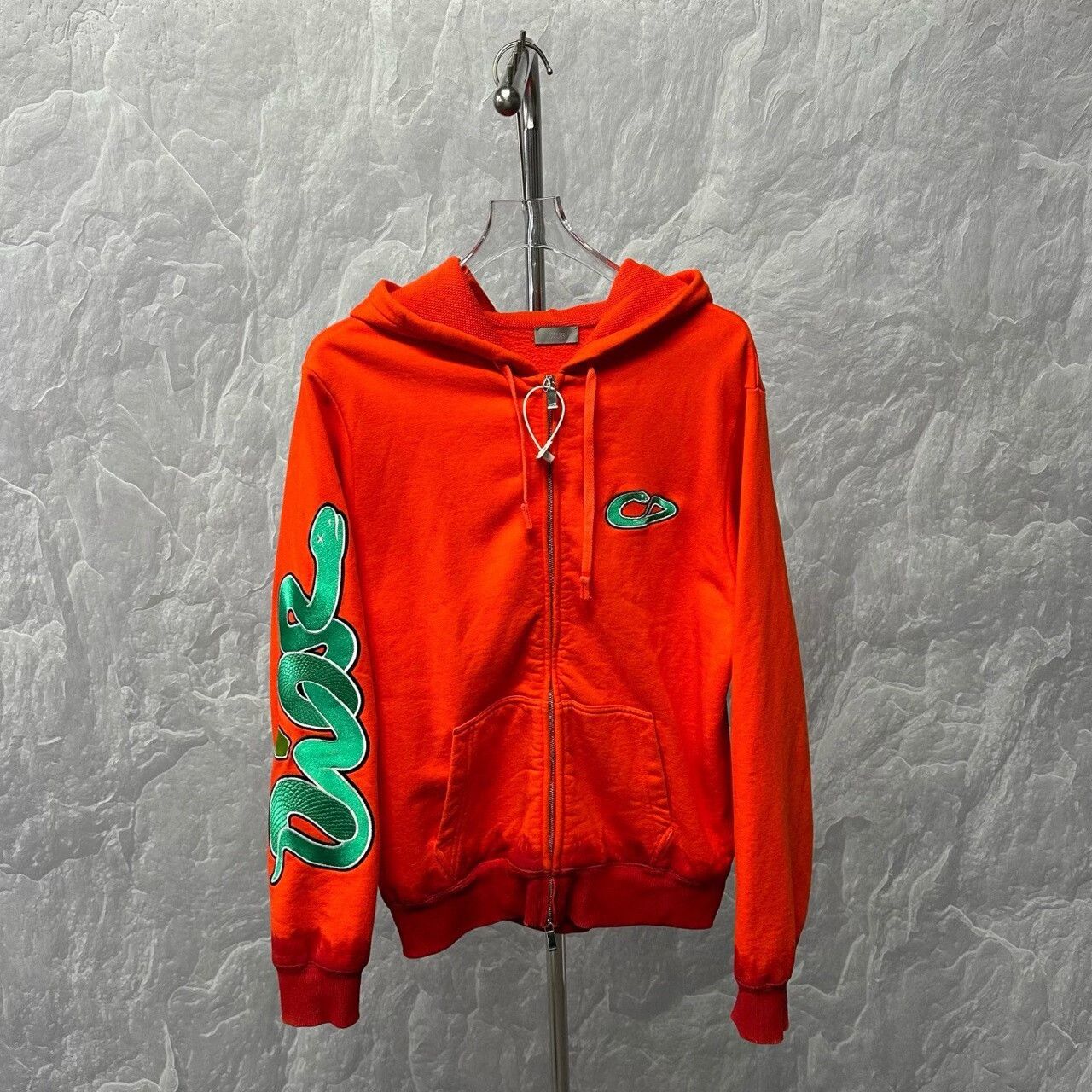 Dior dior uniform ss25 embroidered hooded jacket Size S / US 4 / IT 40 - 1 Thumbnail