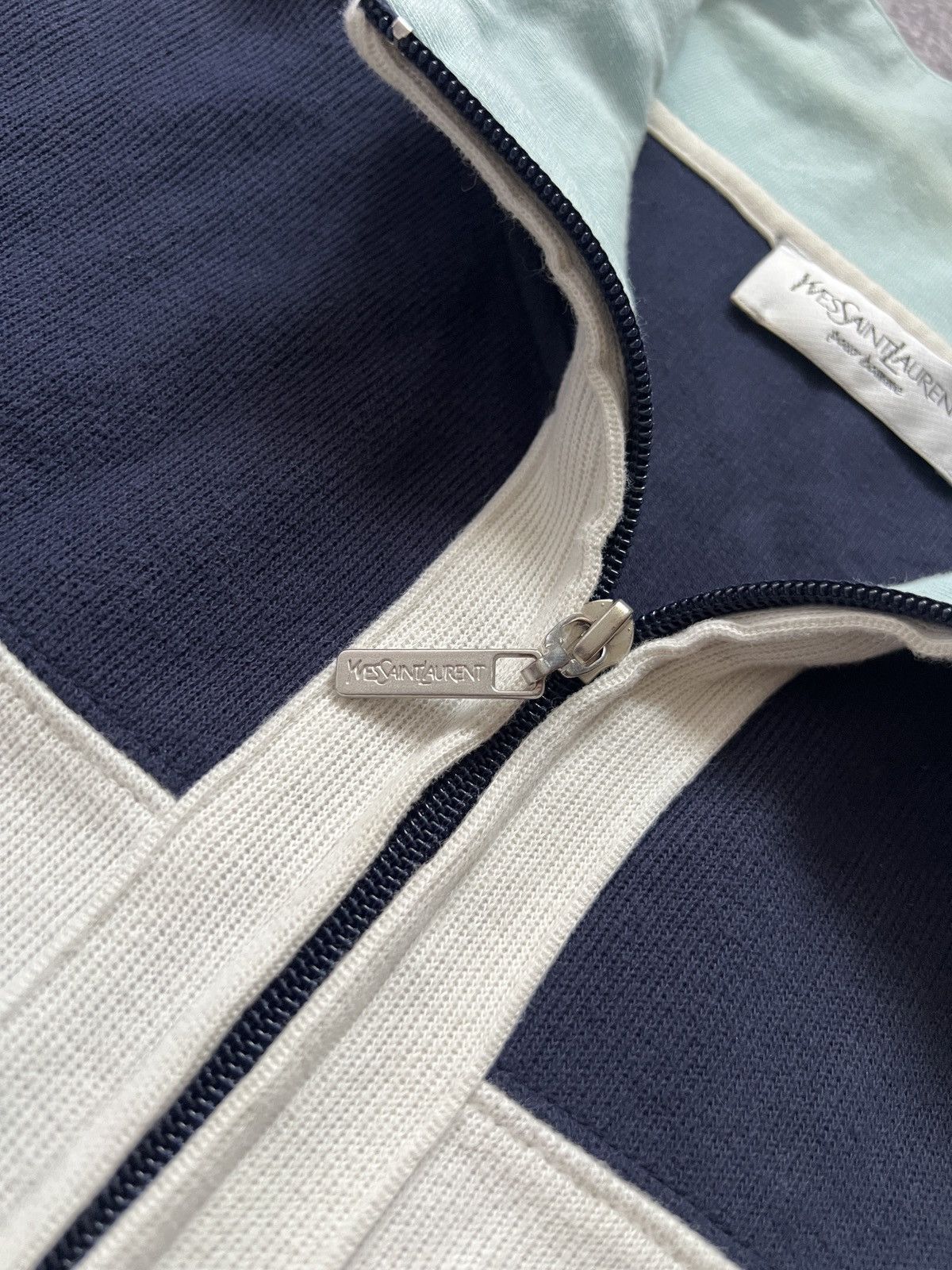 Yves Saint Laurent Vintage YSL Yves Saint Laurent Zip Up Sweater Size US L / EU 52-54 / 3 - 5 Thumbnail