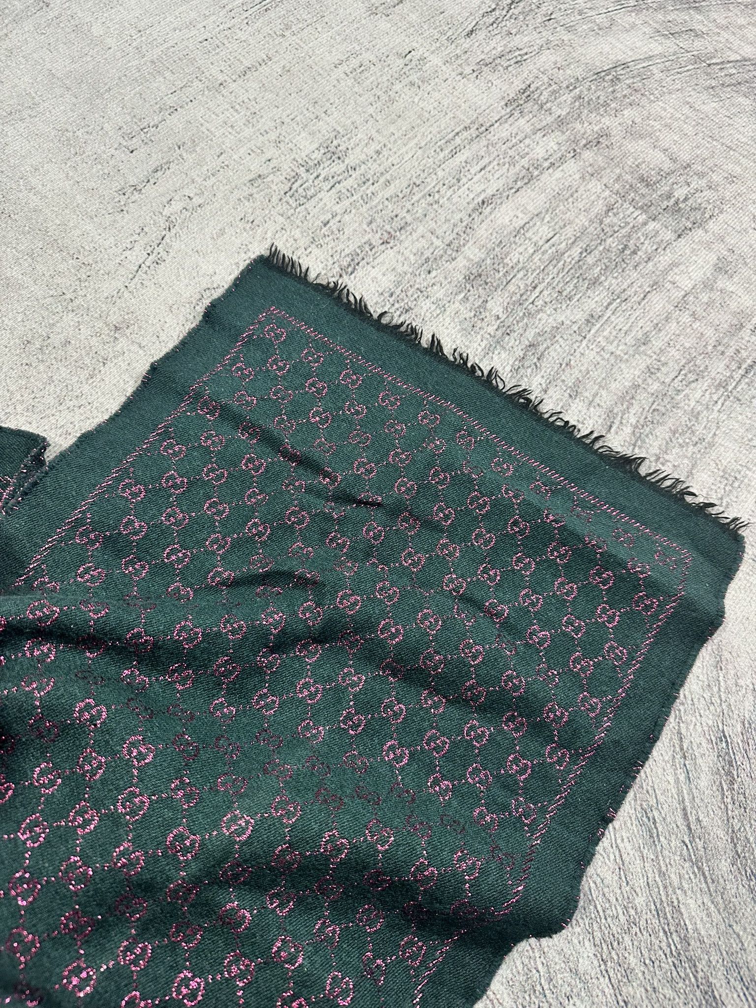 Gucci Gucci Scarf GG Monogram Pattern Green and Pink Size ONE SIZE - 8 Thumbnail
