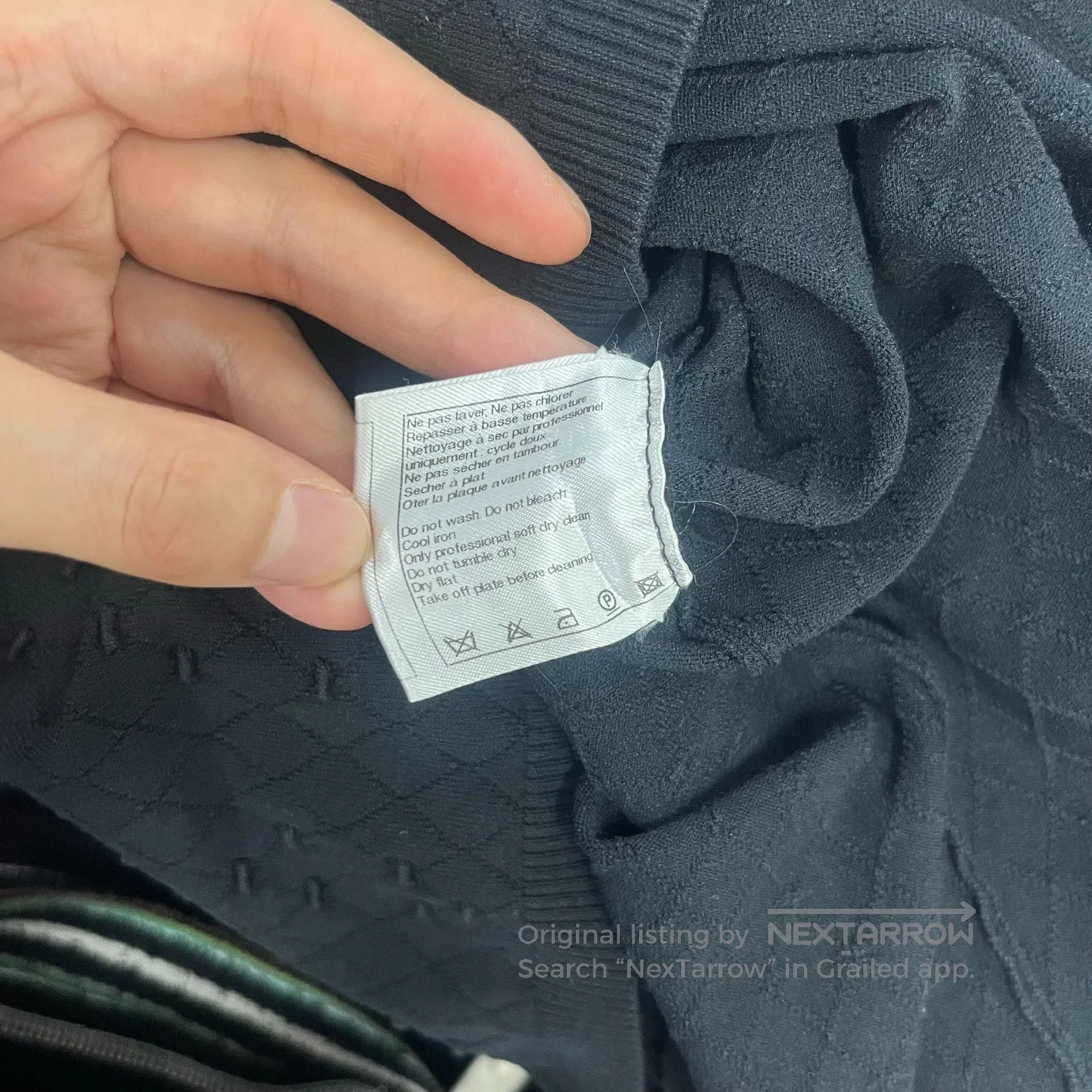 Chanel Chanel Black crew-neck patterned short-sleeve shirt, size Size XXS / US 00 / IT 34 - 6 Thumbnail