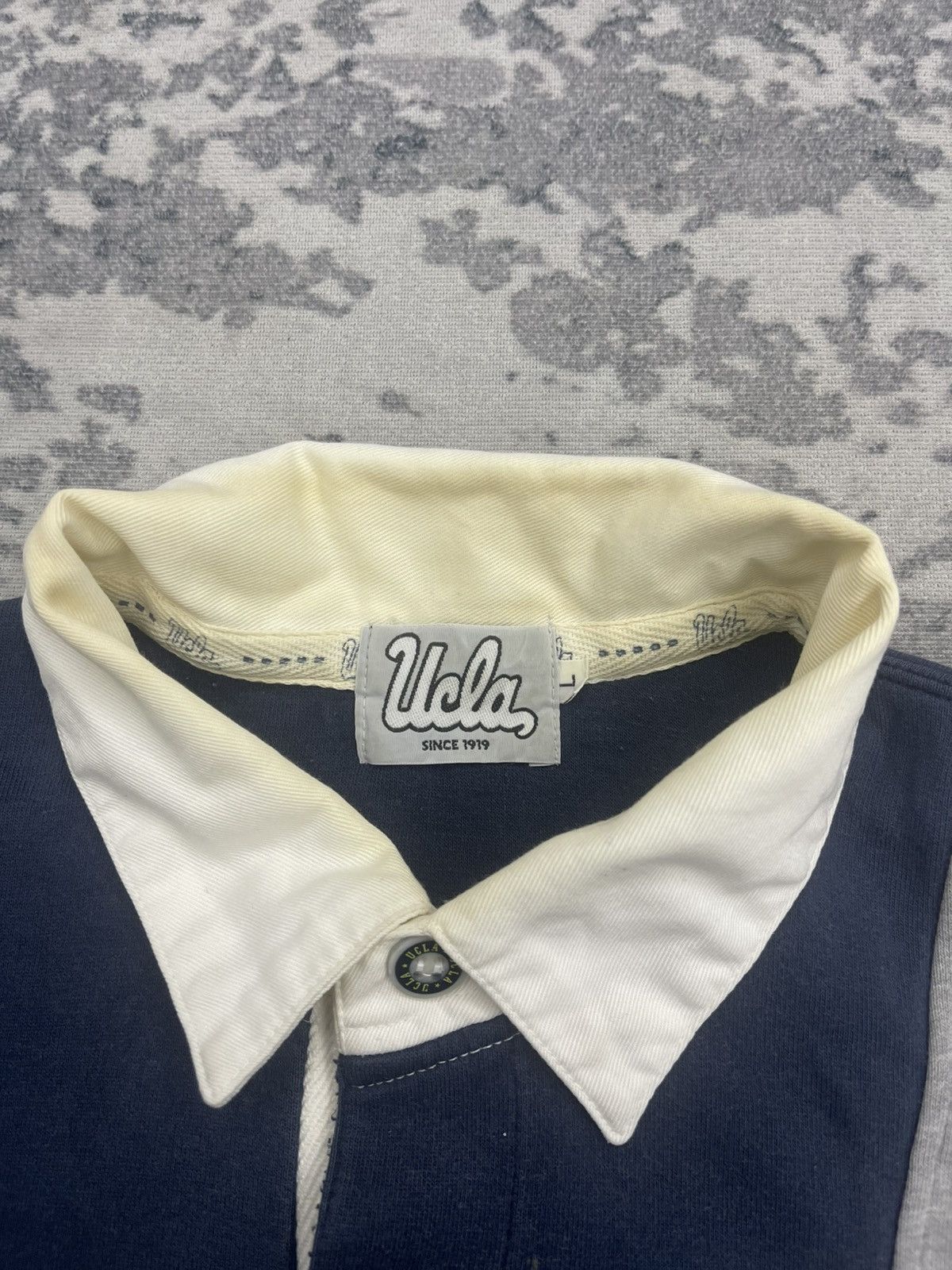 Descente Vintage Ucla Colar Raglan Sweatshirt Size US L / EU 52-54 / 3 - 6 Thumbnail