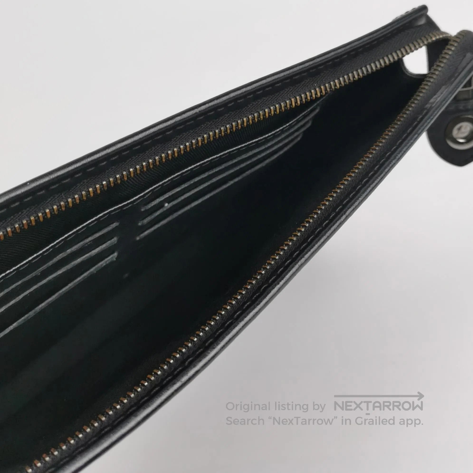 Louis Vuitton Louis Vuitton Pochette Voyage Medium Monogram Clutch. Size ONE SIZE - 5 Thumbnail