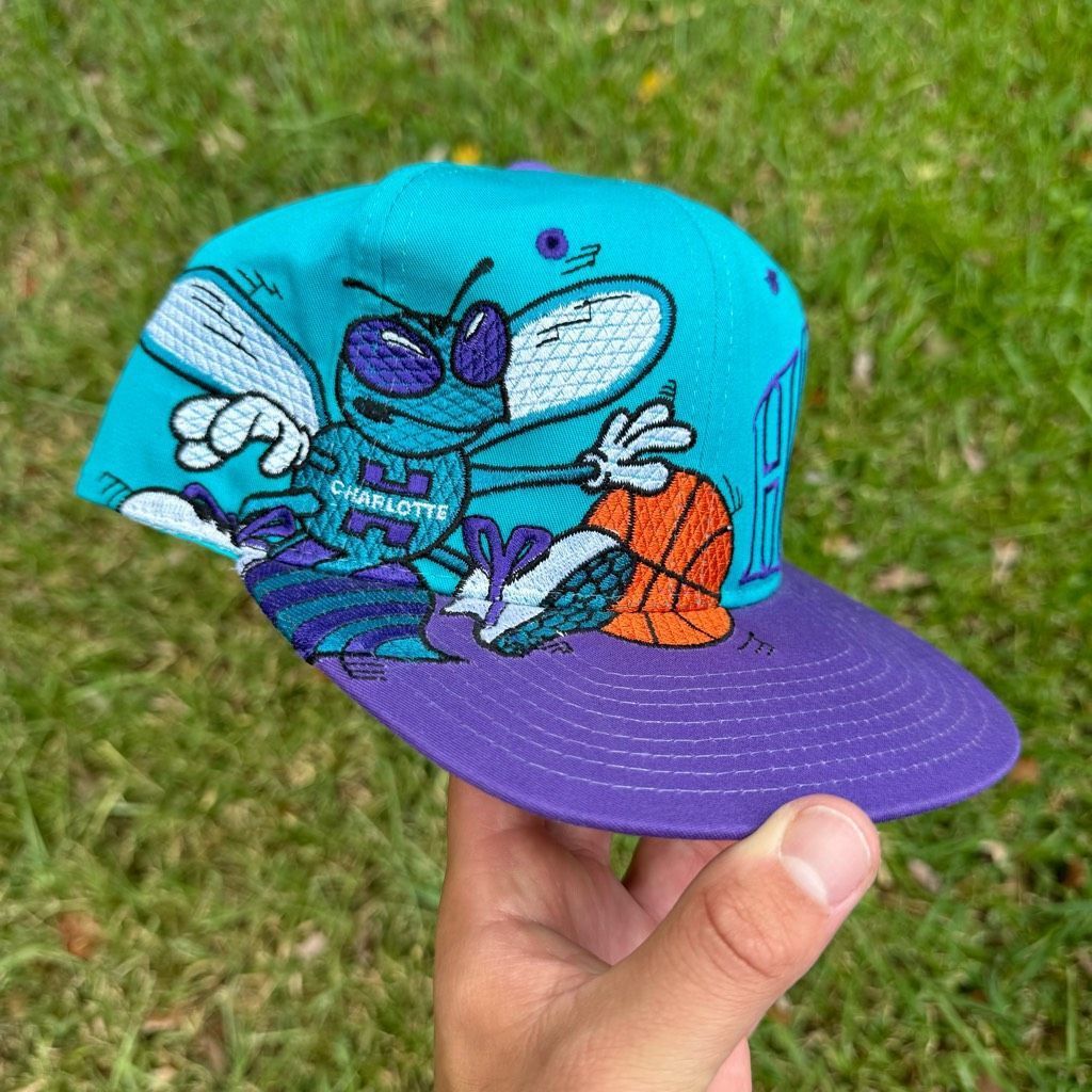 Vintage 90s Starter Charlotte Hornets Big Monster Logo NBA B