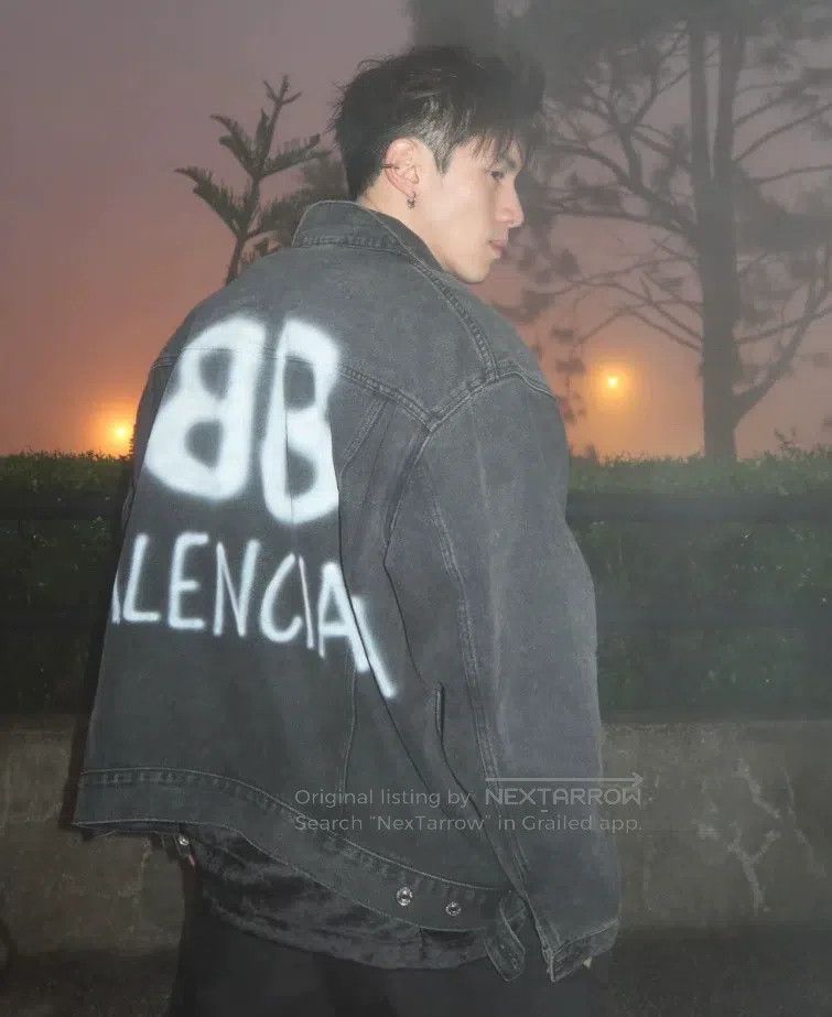 Balenciaga Balenciaga Black double B glow-in-the-dark graffiti denim Size US S / EU 44-46 / 1 - 8 Thumbnail