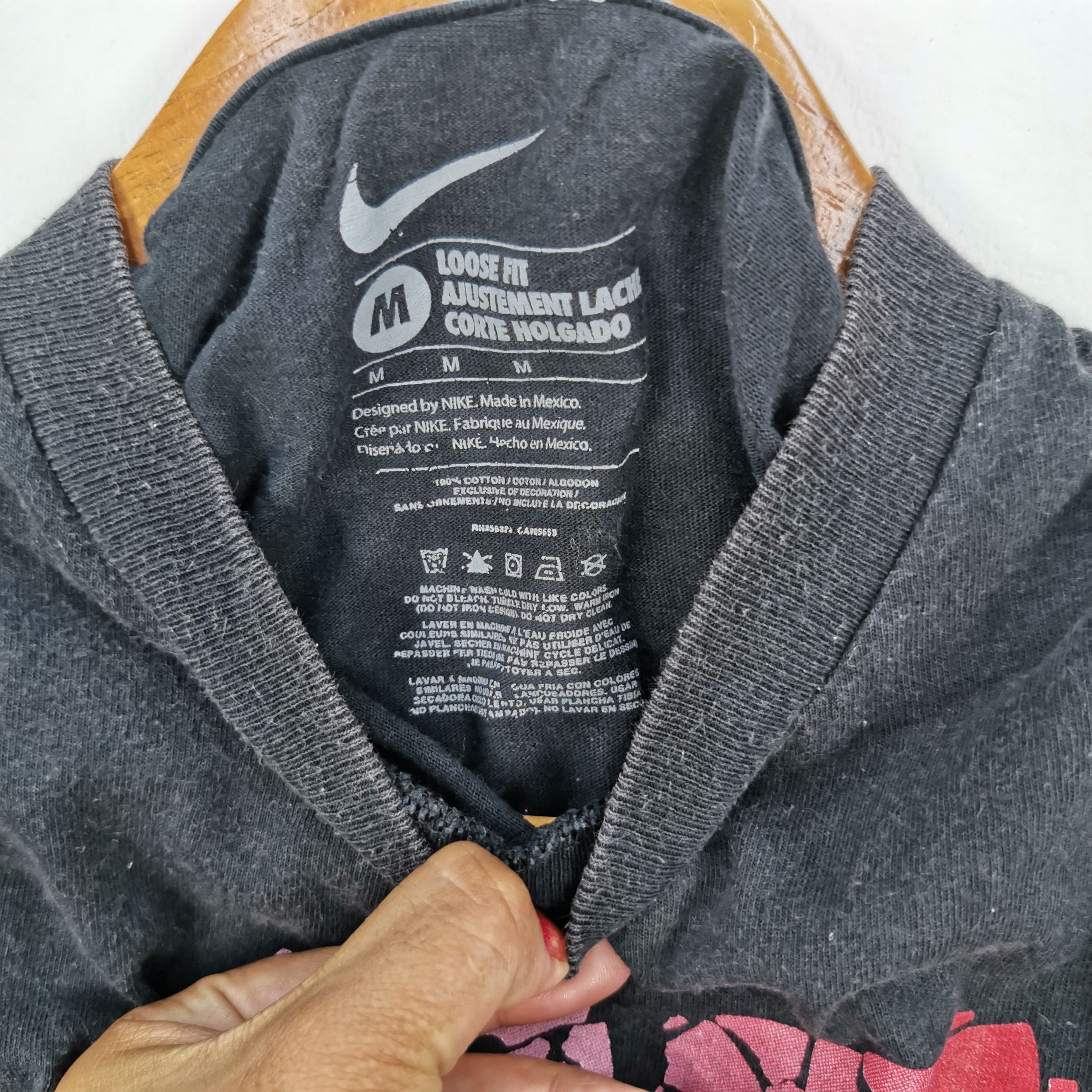 Nike Vintage 90s Nike T-Shirt Nike AIR Jordan Nike Swoosh Tees Size US M / EU 48-50 / 2 - 4 Thumbnail