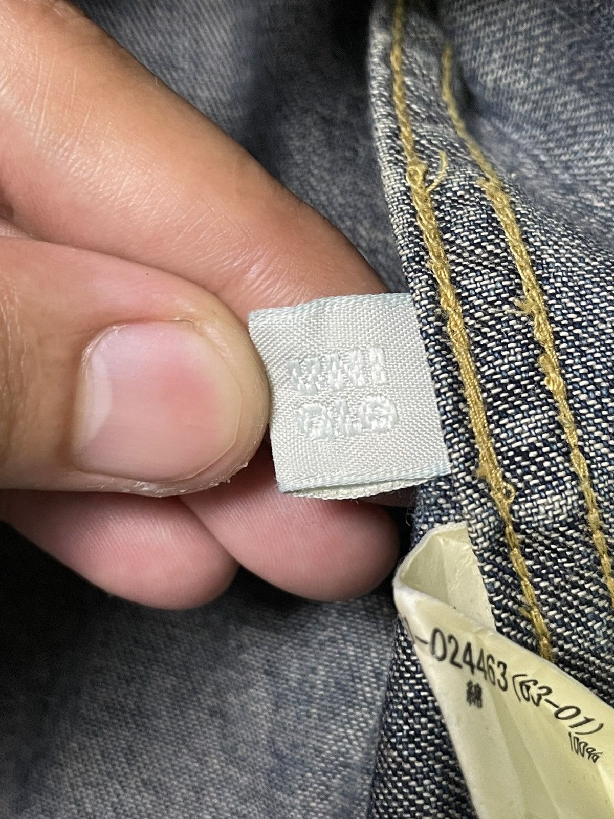 Japanese Brand × Uniqlo × Vintage Uniqlo Denim Long Sleeve Shirt (52) Size US L / EU 52-54 / 3 - 7 Thumbnail