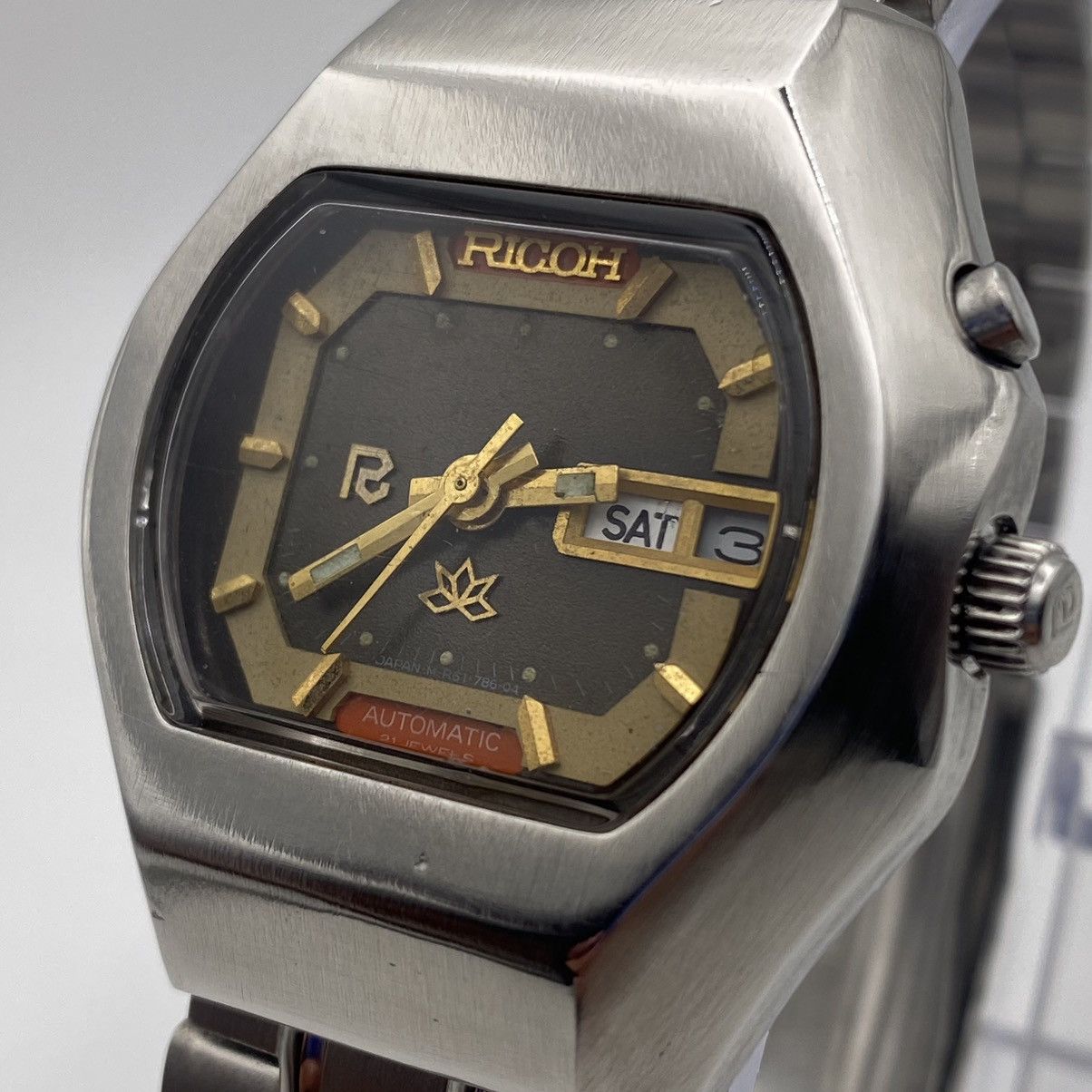 Vintage Vintage Ricoh Men’s Wristwatch Size 36 - 2 Thumbnail