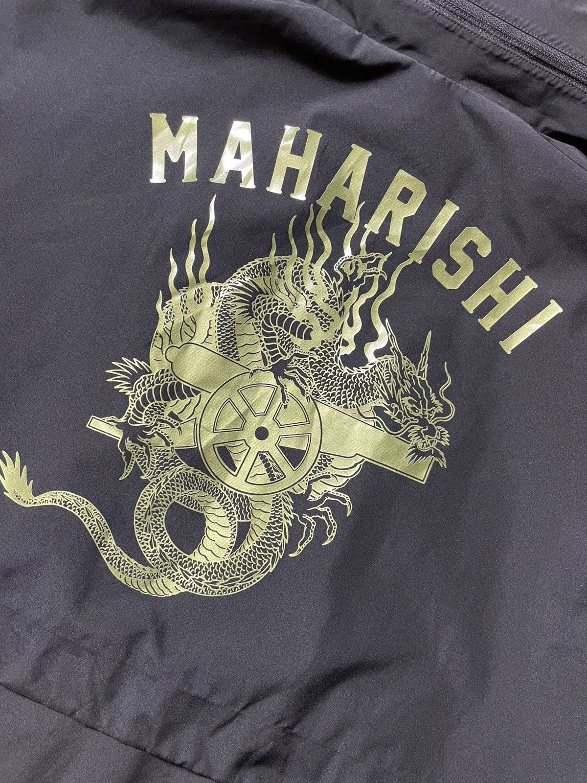 Adidas × Maharishi Adidas Arsenal x Maharishi Gore Tex Jacket Size L Size US L / EU 52-54 / 3 - 15 Thumbnail