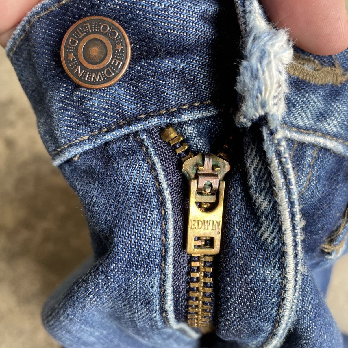 Edwin 🔥Vintage Edwin 402 Stoned Washed Ripped Distress Denim Jeans Size US 27 - 10 Thumbnail