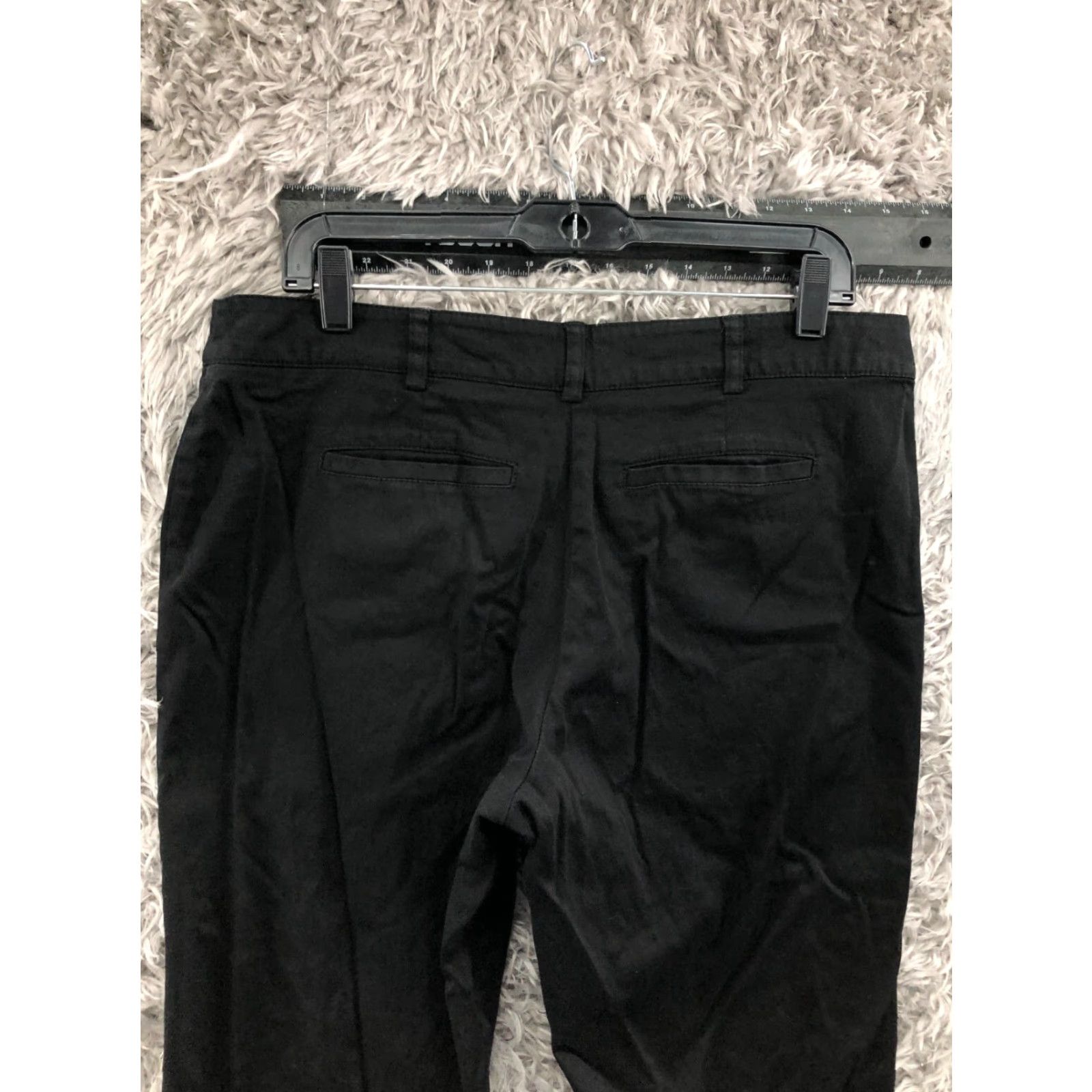 Vintage Counterparts Capri Pants Size 12 Womens Mid Rise Black Capri Pants Women's Size 12 Black Capris Mid Rise/Elastic Waist/Pockets/Stretch Size 34" / US 12 / IT 48 - 6 Thumbnail