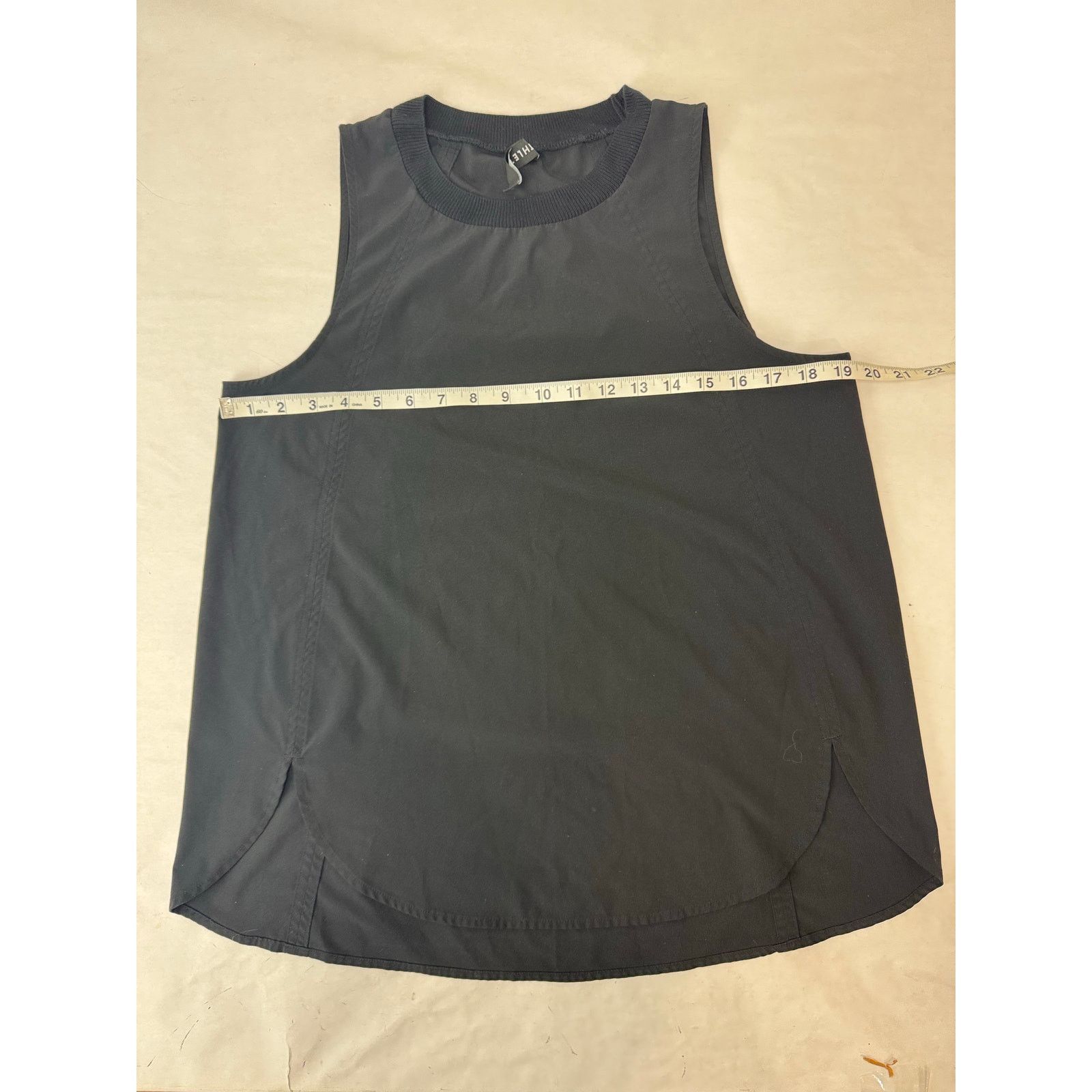Athleta Athleta Tank Top Black Side Split Hem Lightweight Medium Size M / US 6-8 / IT 42-44 - 7 Thumbnail