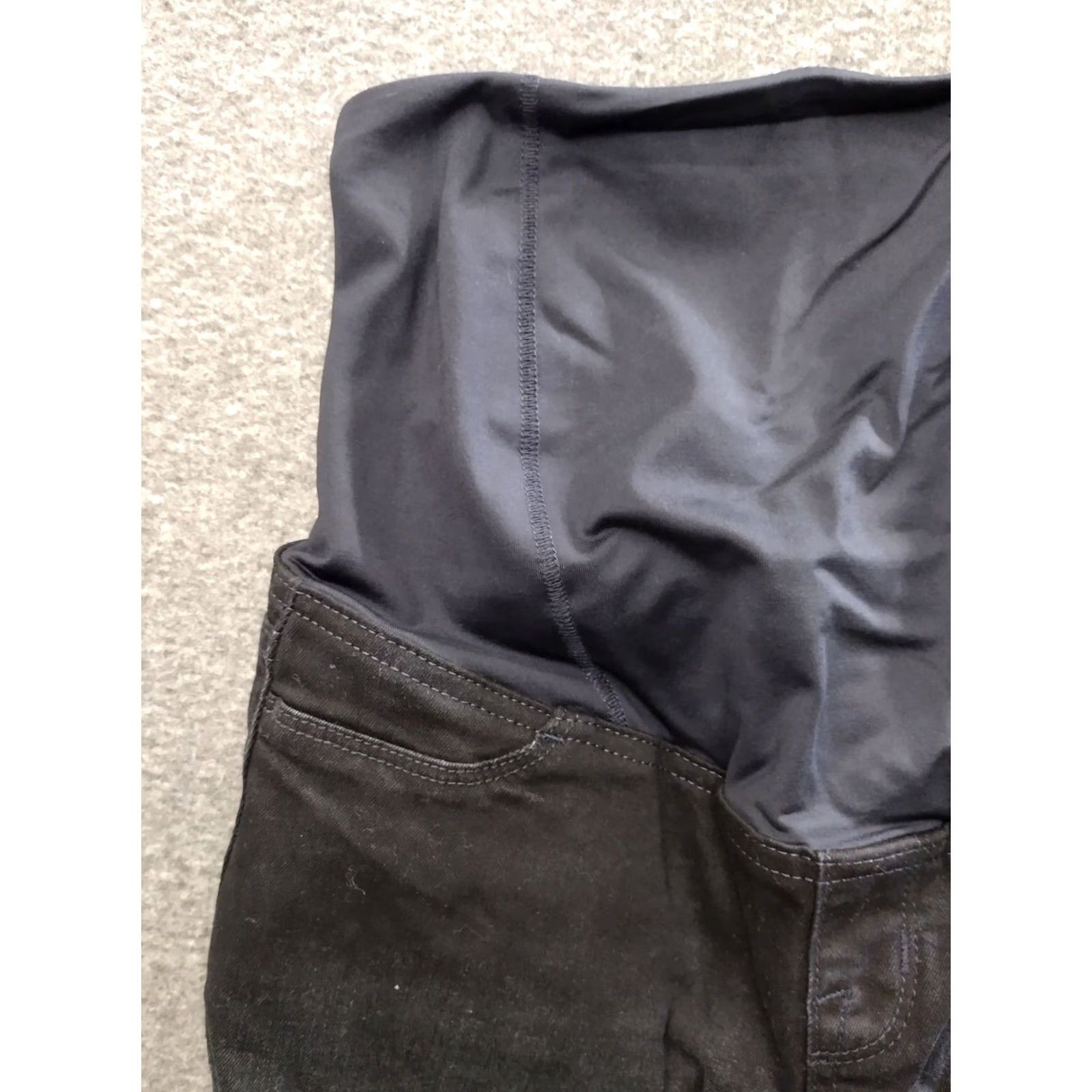 Denime Isabel Maternity Shorts Bermuda Black Denim Crossover Panel Size 6 Maternity Cotton Blend Pull On Regular Rise High Inseam 7 in Womens Size 28" / US 6 / IT 42 - 6 Thumbnail