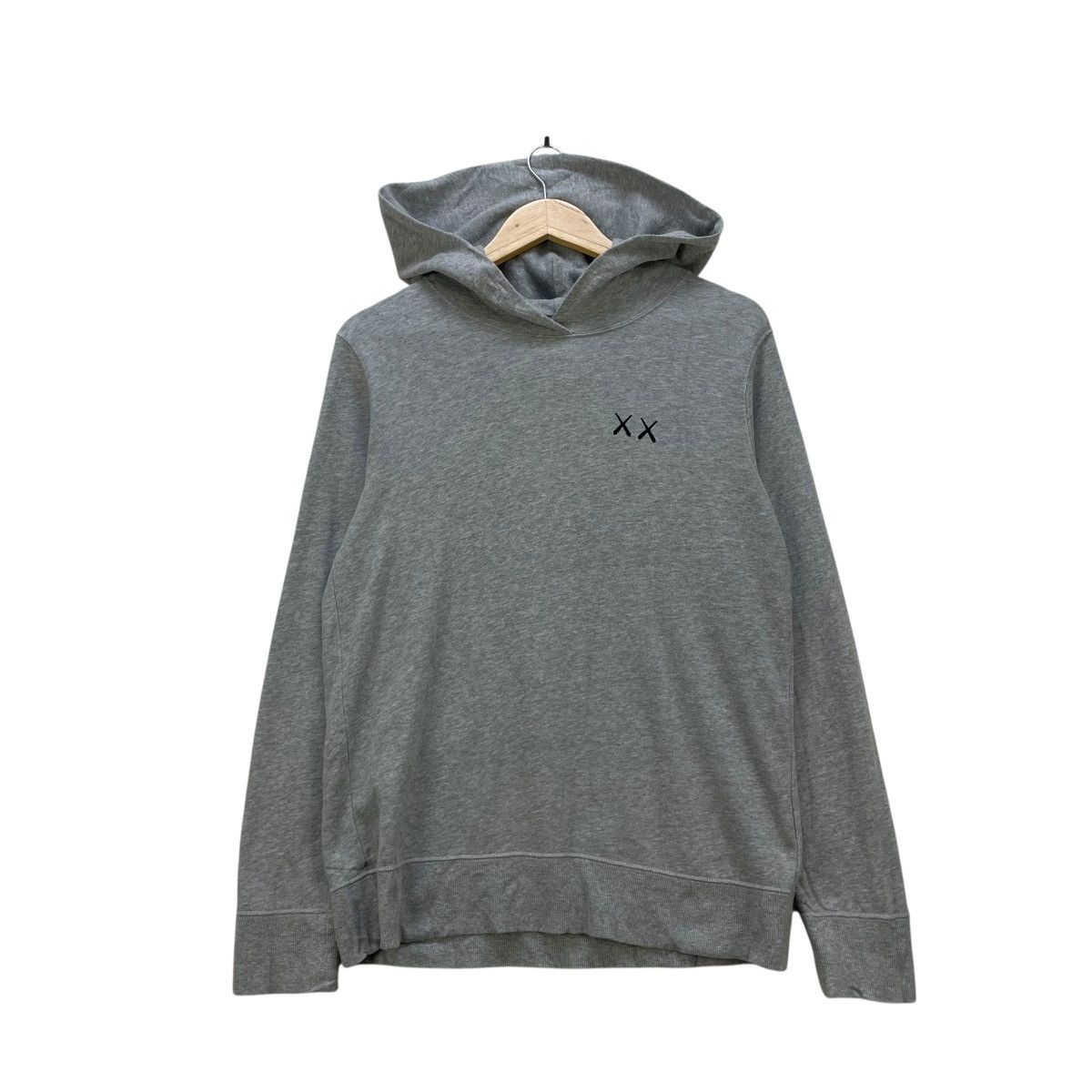 Kaws 💥Vintage Kaws Sesame Street Hooded Pullover Big Logo Size US M / EU 48-50 / 2 - 3 Thumbnail