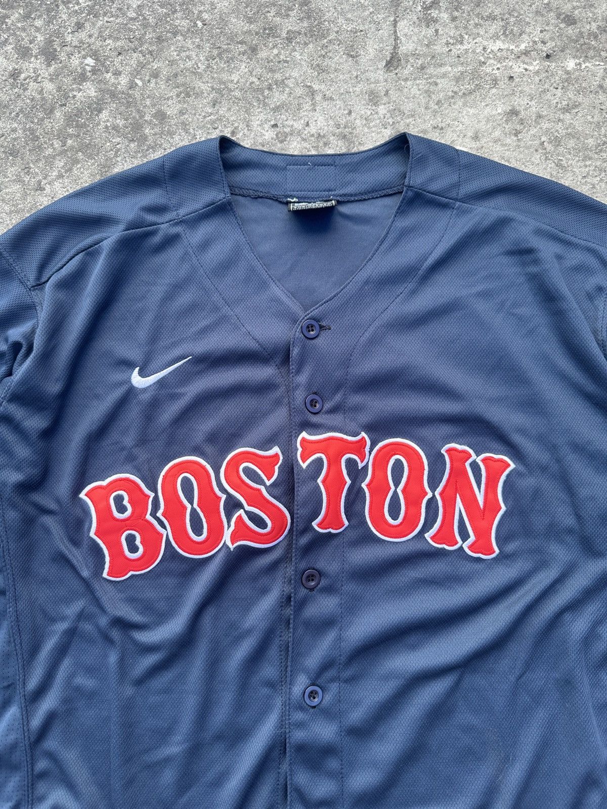 Nike Vintage Nike Boston Logo Jersey Streetwear MLB M Rare USA Size US M / EU 48-50 / 2 - 2 Thumbnail