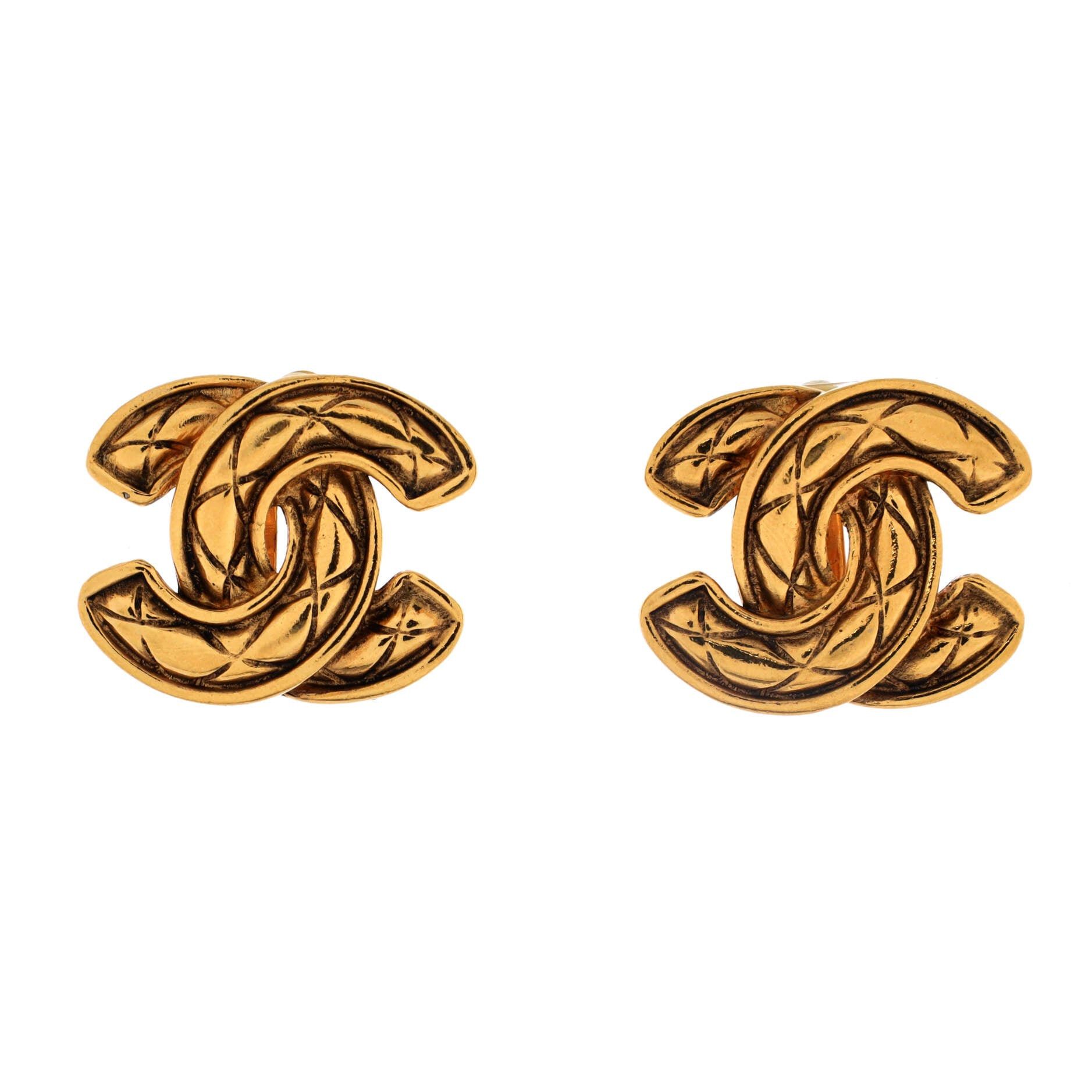 Chanel Vintage CC Clip-On Earrings Size ONE SIZE - 1 Thumbnail