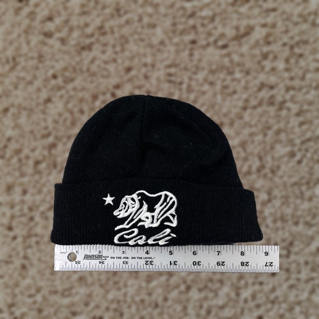 Vintage California Beanie Toque Adult One Size Black Embroidered Bear Acrylic Cali Size ONE SIZE - 1 Thumbnail