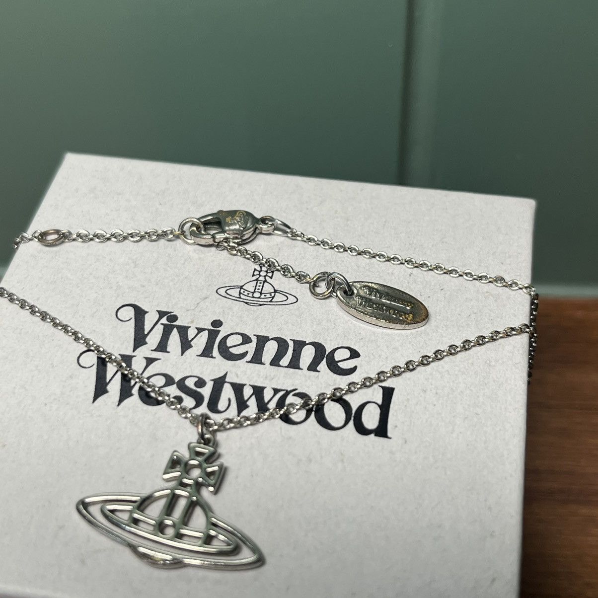 Vivienne Westwood VIVIENNE WESTWOOD Thin lines short flat orb pendant Size ONE SIZE - 3 Thumbnail