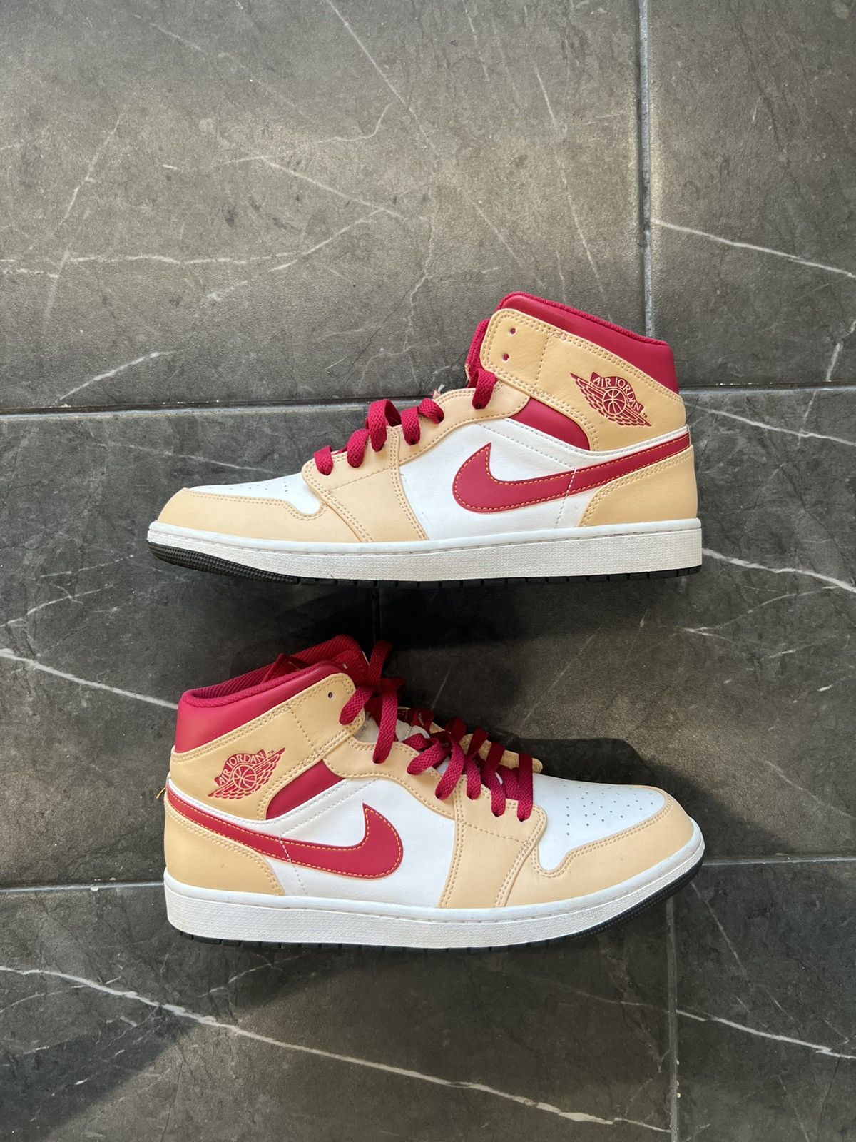 medium curry jordans