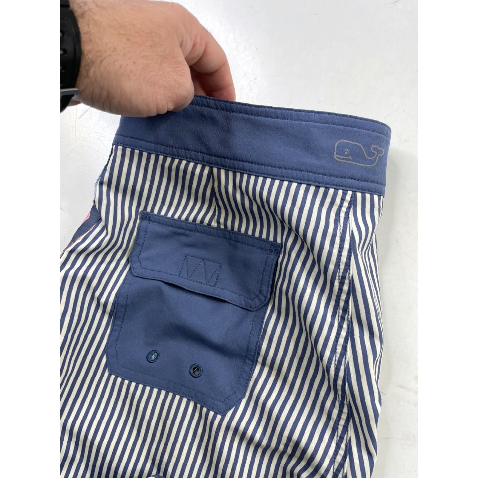 Vineyard Vines Vineyard Vines Men's Swim Trunks Striped Blue White 30 Regular Lifeguard Surffing Recreational Surfing Board Shorts Bathing Suit Size US 30 / EU 46 - 4 Thumbnail