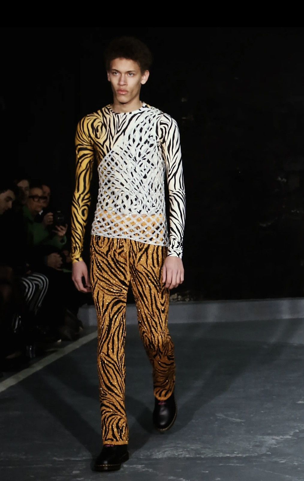 LAZOSCHMIDL Lazoschmidl AW19 runway tiger print long sleeve stretchy top Size US S / EU 44-46 / 1 - 1 Thumbnail