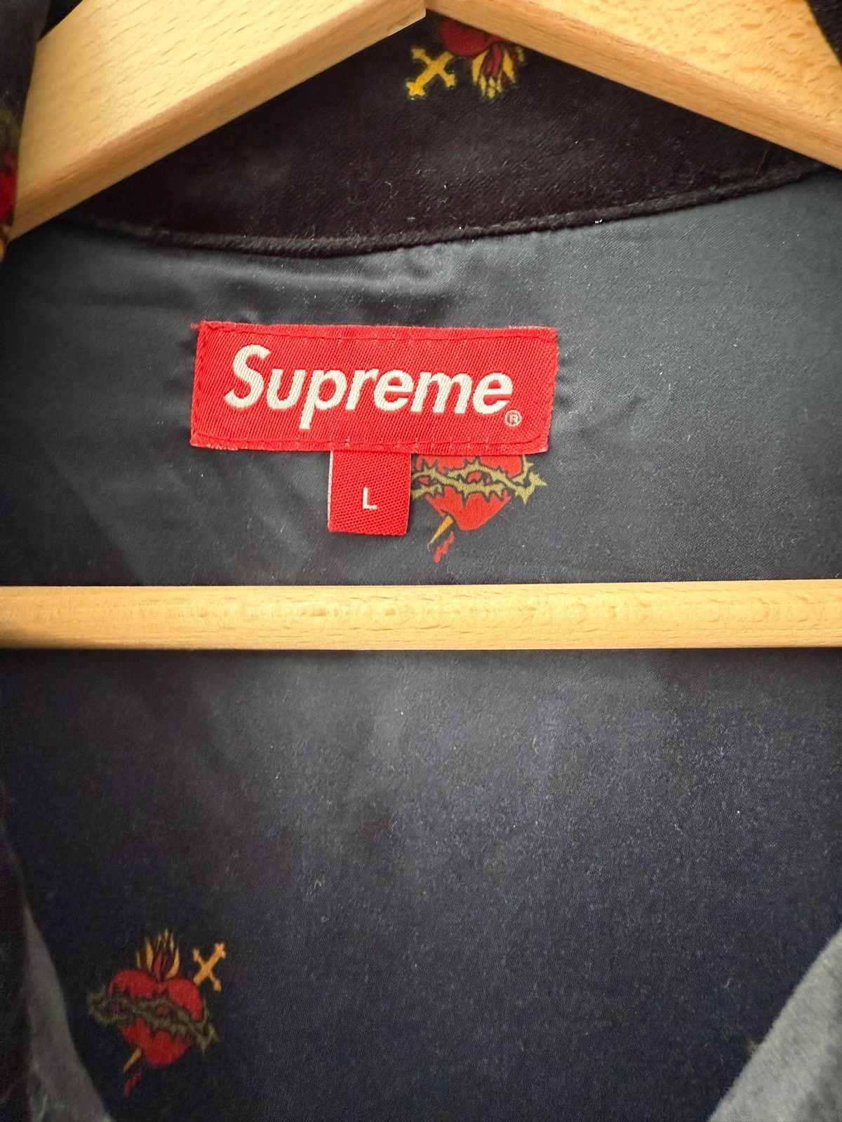 Supreme Trucker Velours Jacket Sacred Heart 2017 Size US L / EU 52-54 / 3 - 2 Thumbnail