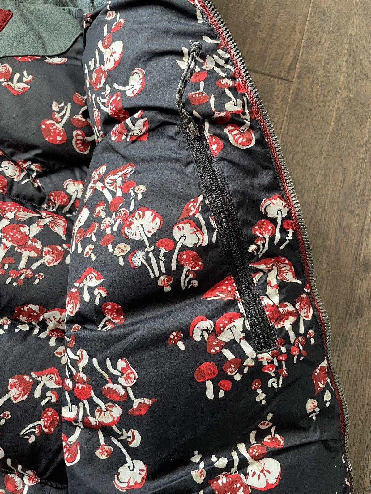 Patagonia 🍄Patagonia Women's Bivy Down Hooded Vest (Sz M) Size M / US 6-8 / IT 42-44 - 6 Thumbnail