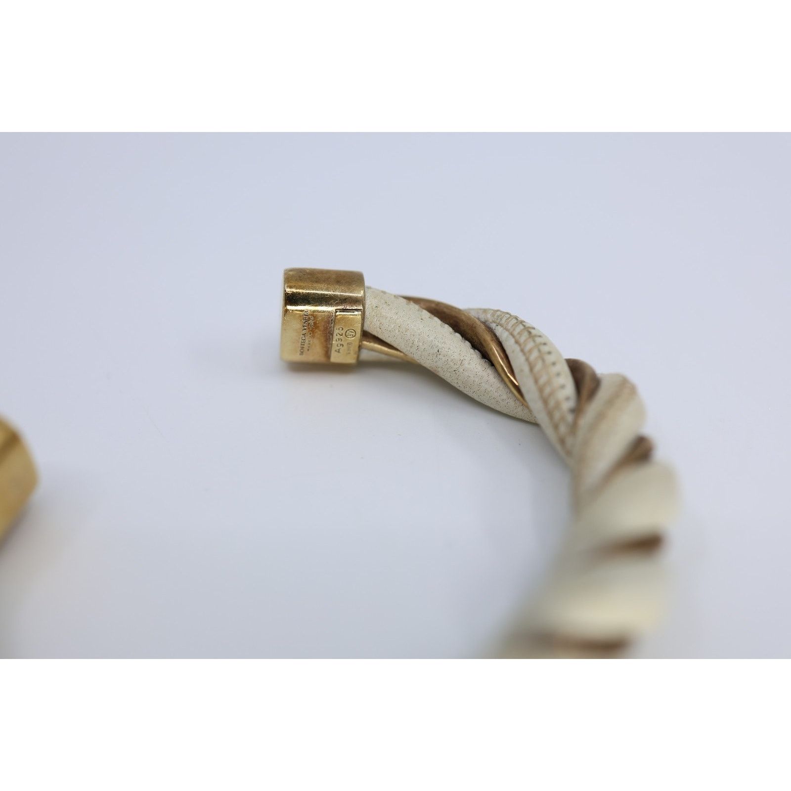 Bottega Veneta BOTTEGA VENETA Twist Cuff Gold Plated Leather Bracelet Sz M Size ONE SIZE - 5 Thumbnail