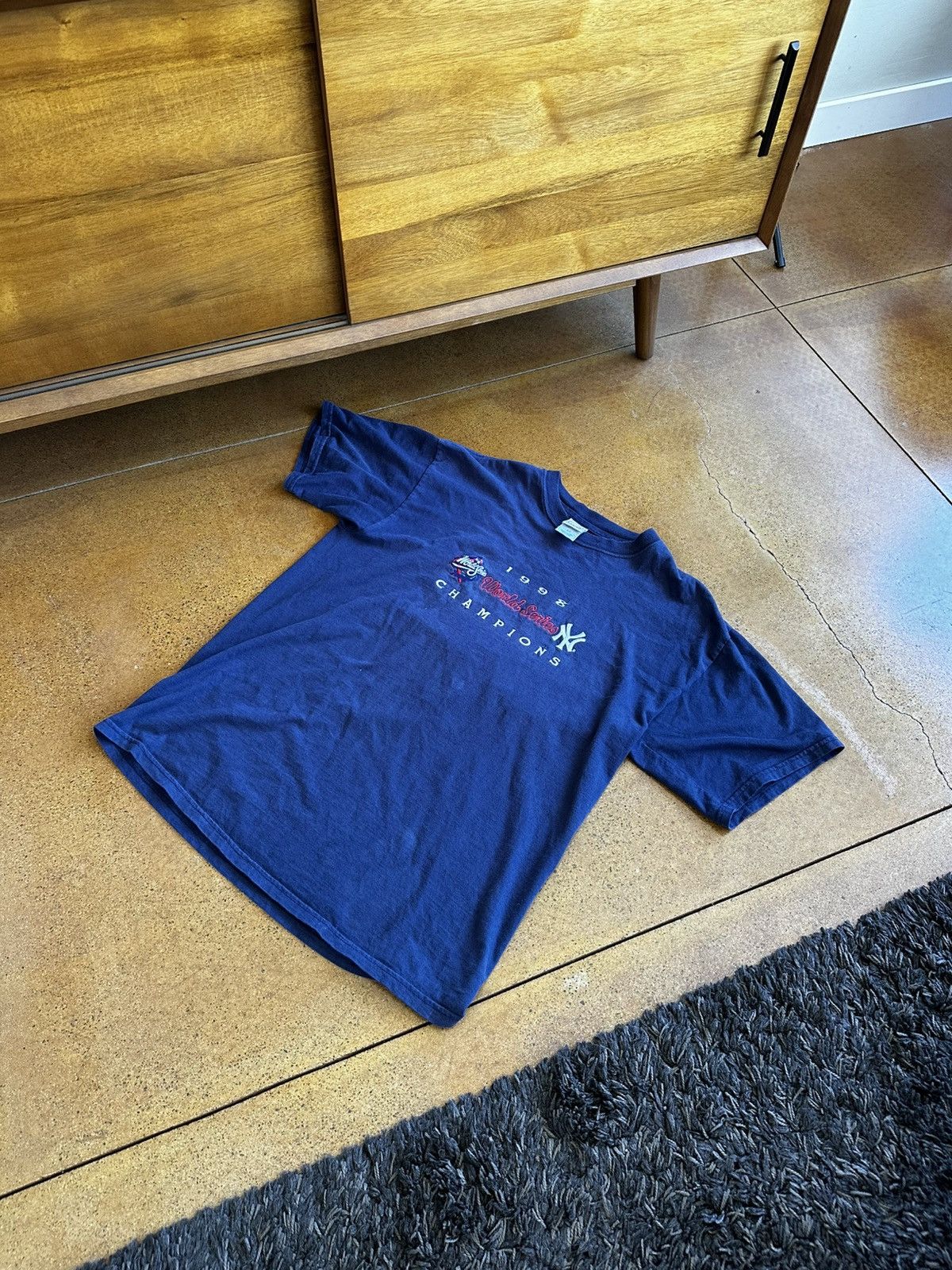 Other Vintage Yankees 1998 World Series champs T shirt XL Size US XL / EU 56 / 4 - 4 Thumbnail