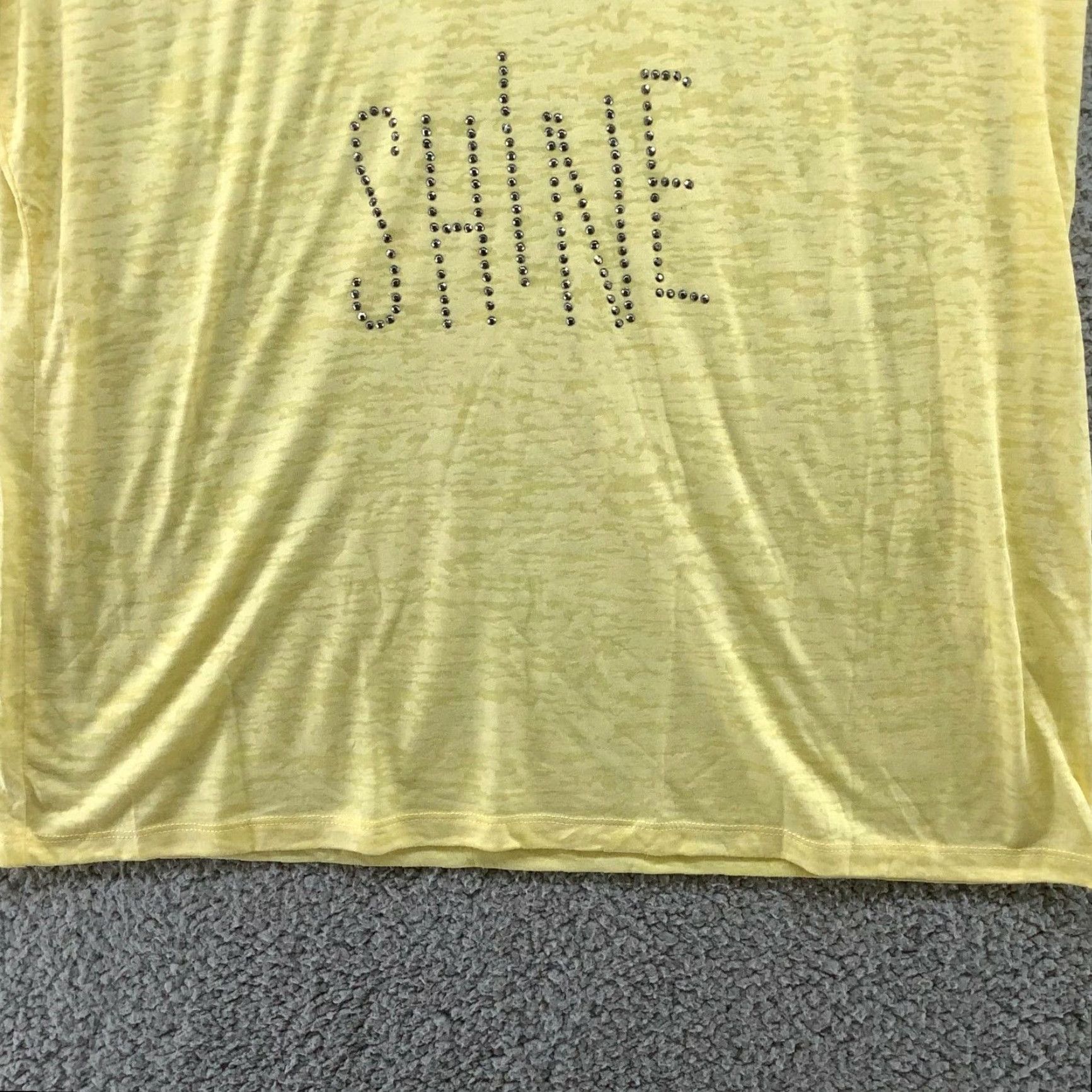 Vintage Clarina T-Shirt Women Yellow Beaded L V-Neck Short Sleeve - Spring Summer Womens L 90s? Size L / US 10 / IT 46 - 4 Thumbnail