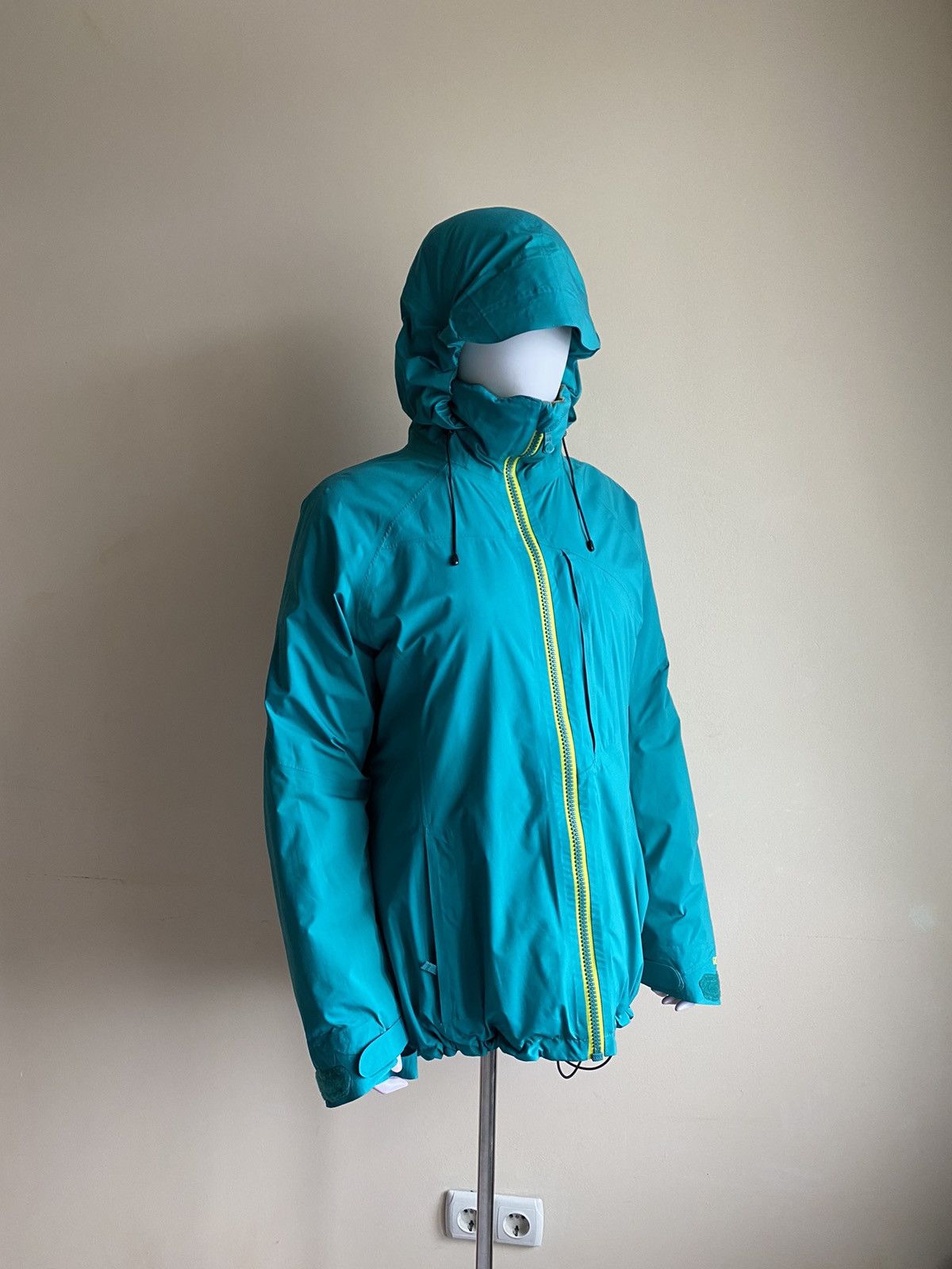 Burton Burton AK Womens Gore-Tex Turquoise Ski Down Jacket Size L Size L / US 10 / IT 46 - 2 Thumbnail