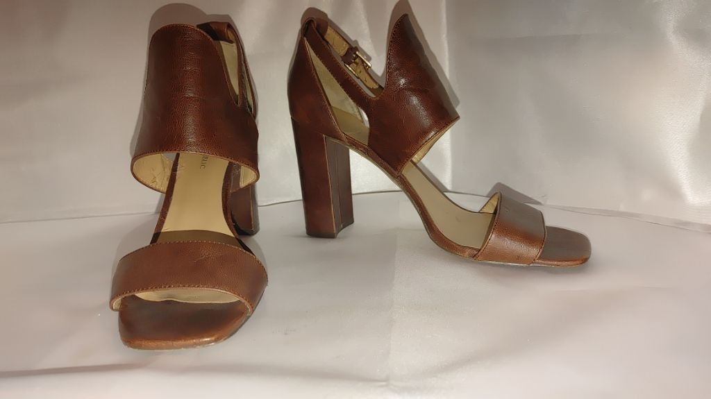 Banana Republic Banana Republic Blyss Leather Block Heel Sandals Size 9M Size US 9 / IT 39 - 6 Thumbnail