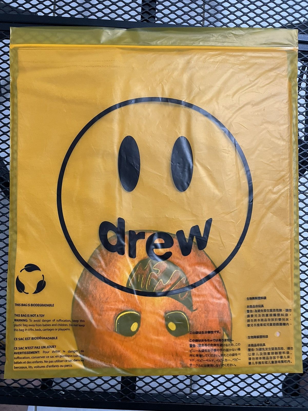 Drew House Drew house drew flame ss tee Size US S / EU 44-46 / 1 - 7 Thumbnail