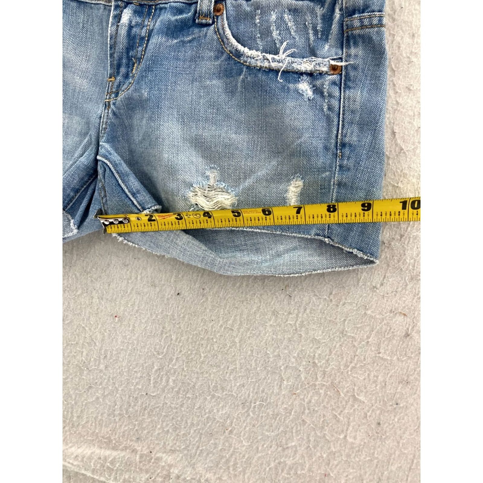 American Eagle Outfitters VINTAGE American Eagle Outfitters Shorts Womens 2 Blue Denim Raw Hem Distressed Size 26" / US 2 / IT 38 - 5 Thumbnail