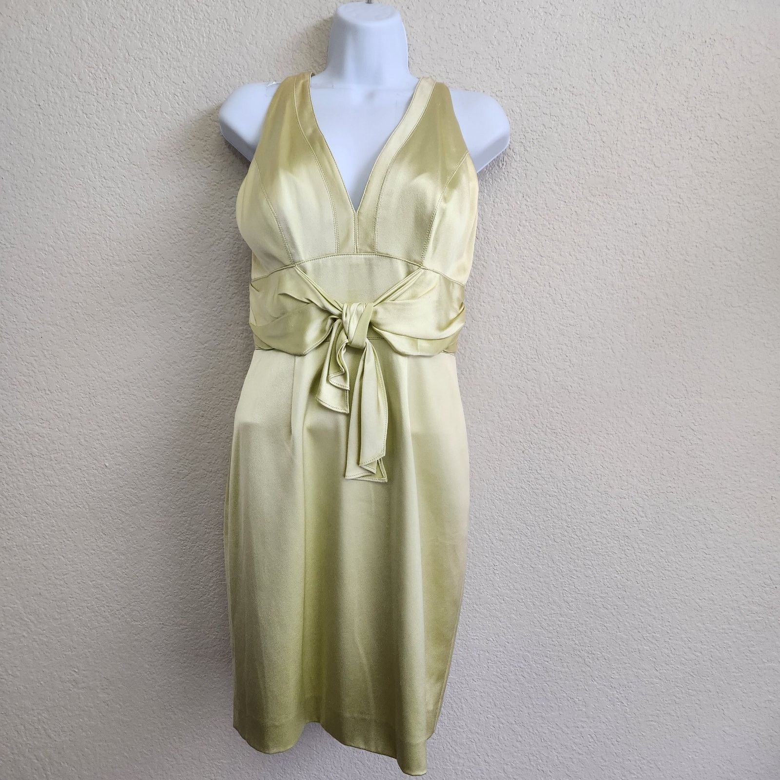 Other Lime Green Sleeveless V-Neck Sheath Cocktail Dress Small Size S / US 4 / IT 40 - 1 Thumbnail