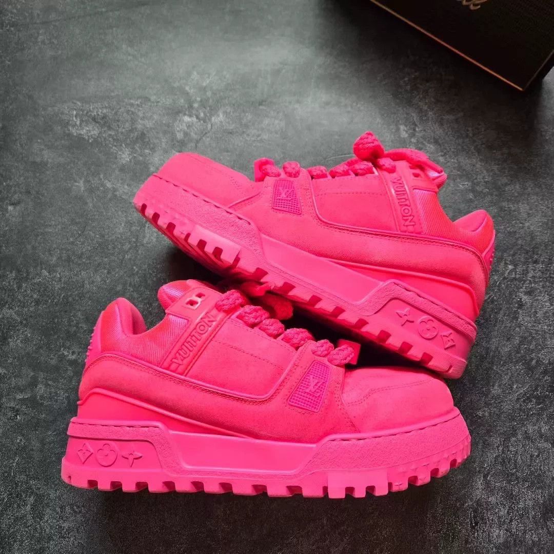 Louis Vuitton Louis Vuitton Training Pink Lowtop Sneakers 39 Women Size US 8.5 / IT 38.5 - 1 Thumbnail