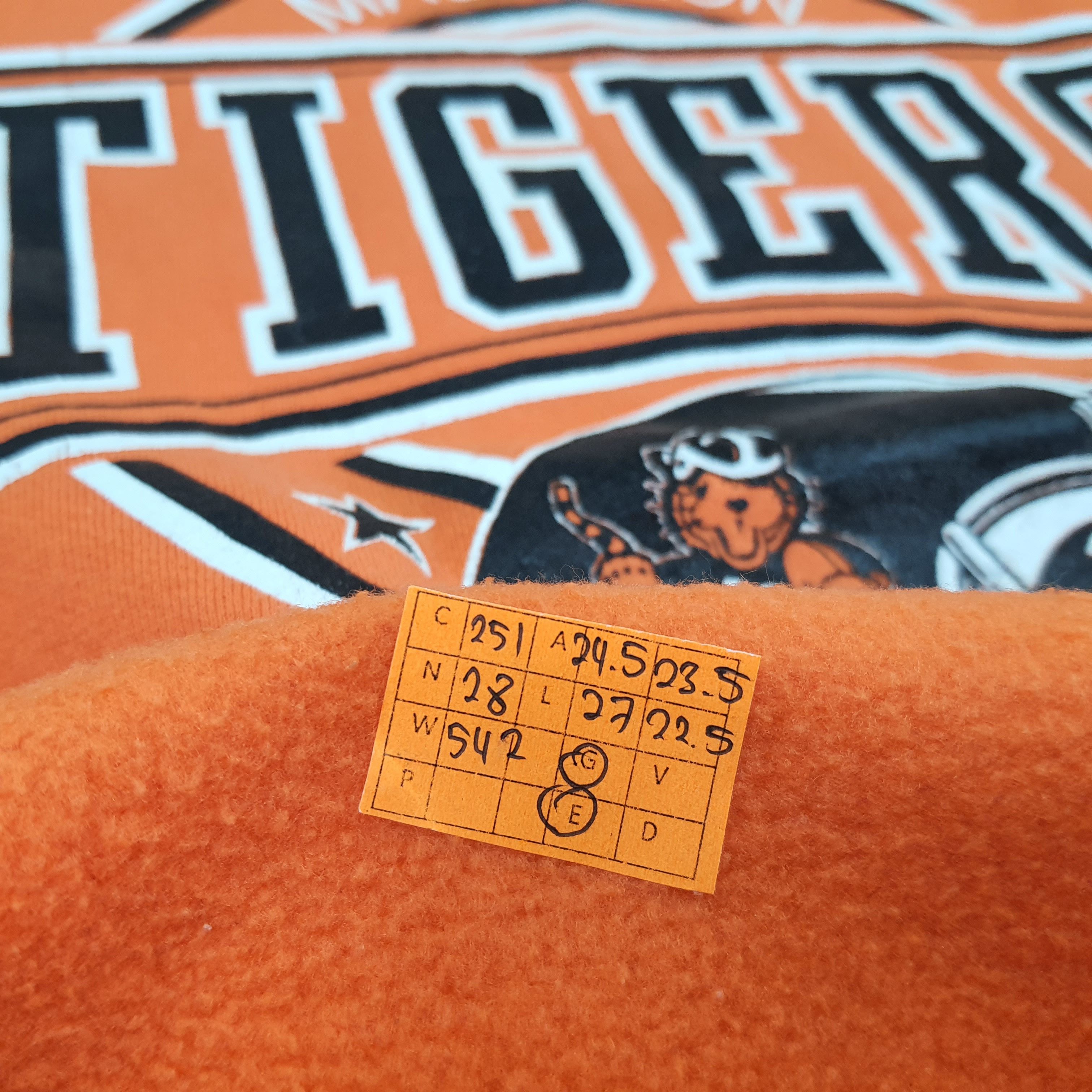 NFL Vintage Massillon Tigers Football Team Sweatshirt C251N28 Size US L / EU 52-54 / 3 - 7 Thumbnail